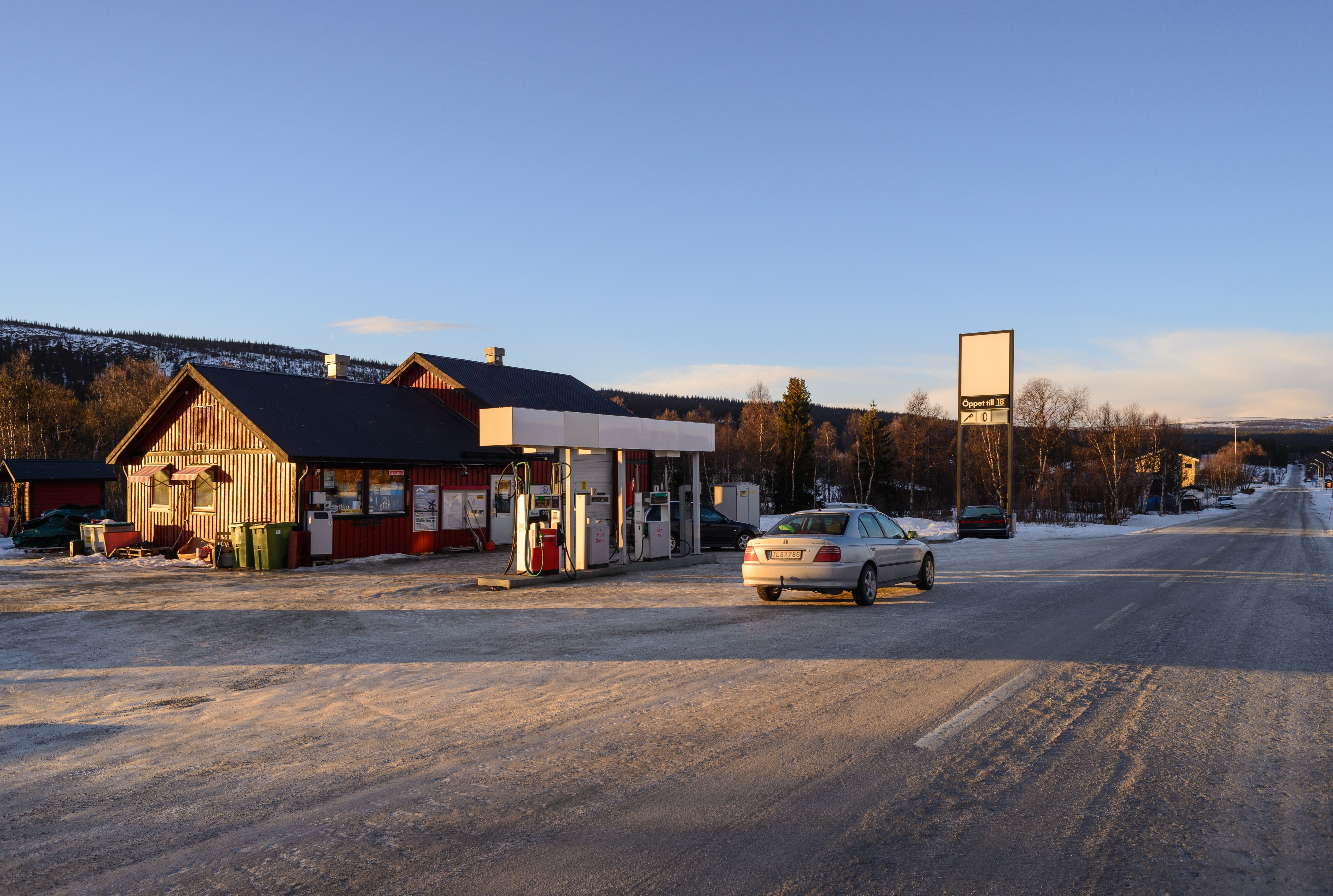 Bensinmack Ljungdalen December 2016