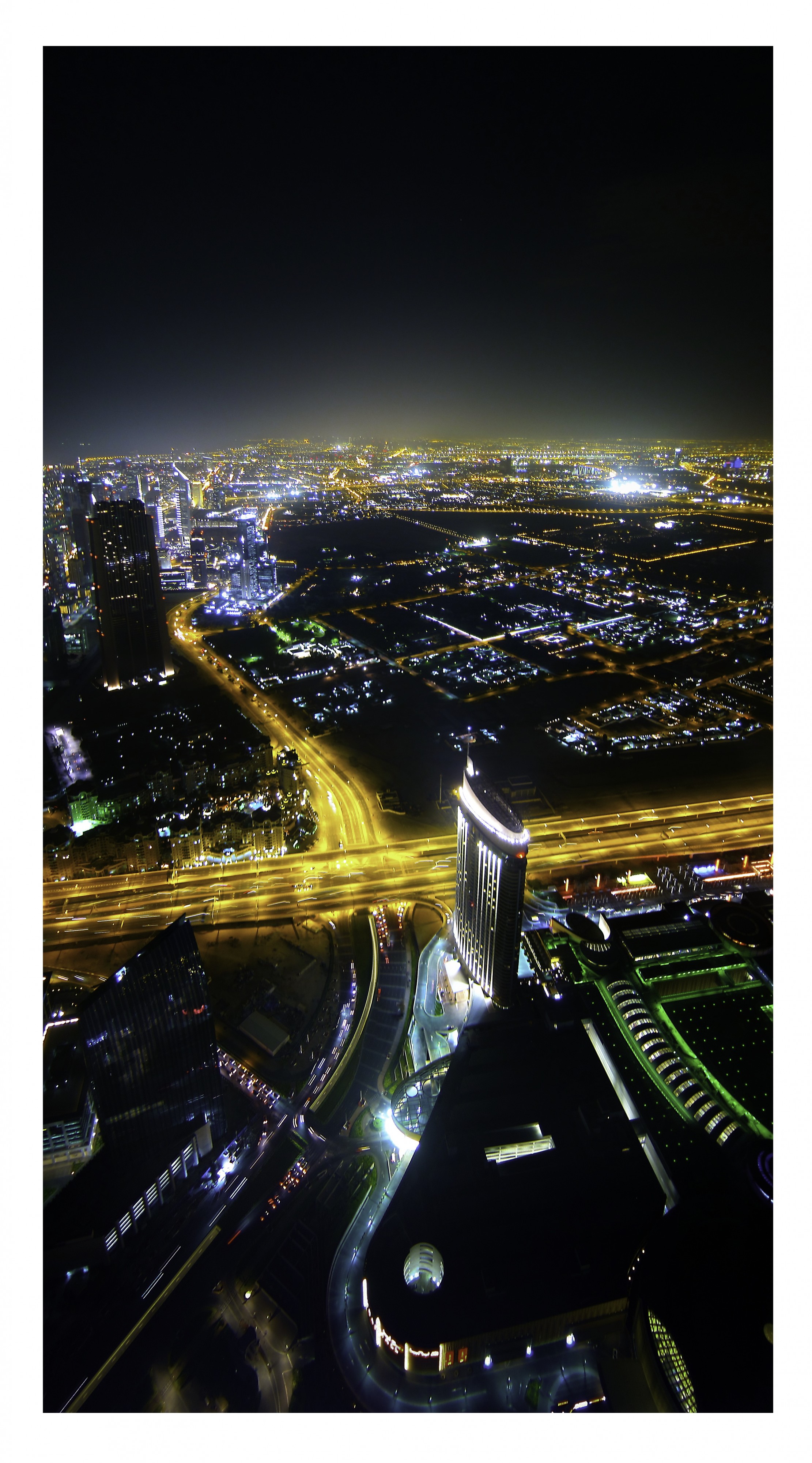 Dubai at night - panoramio