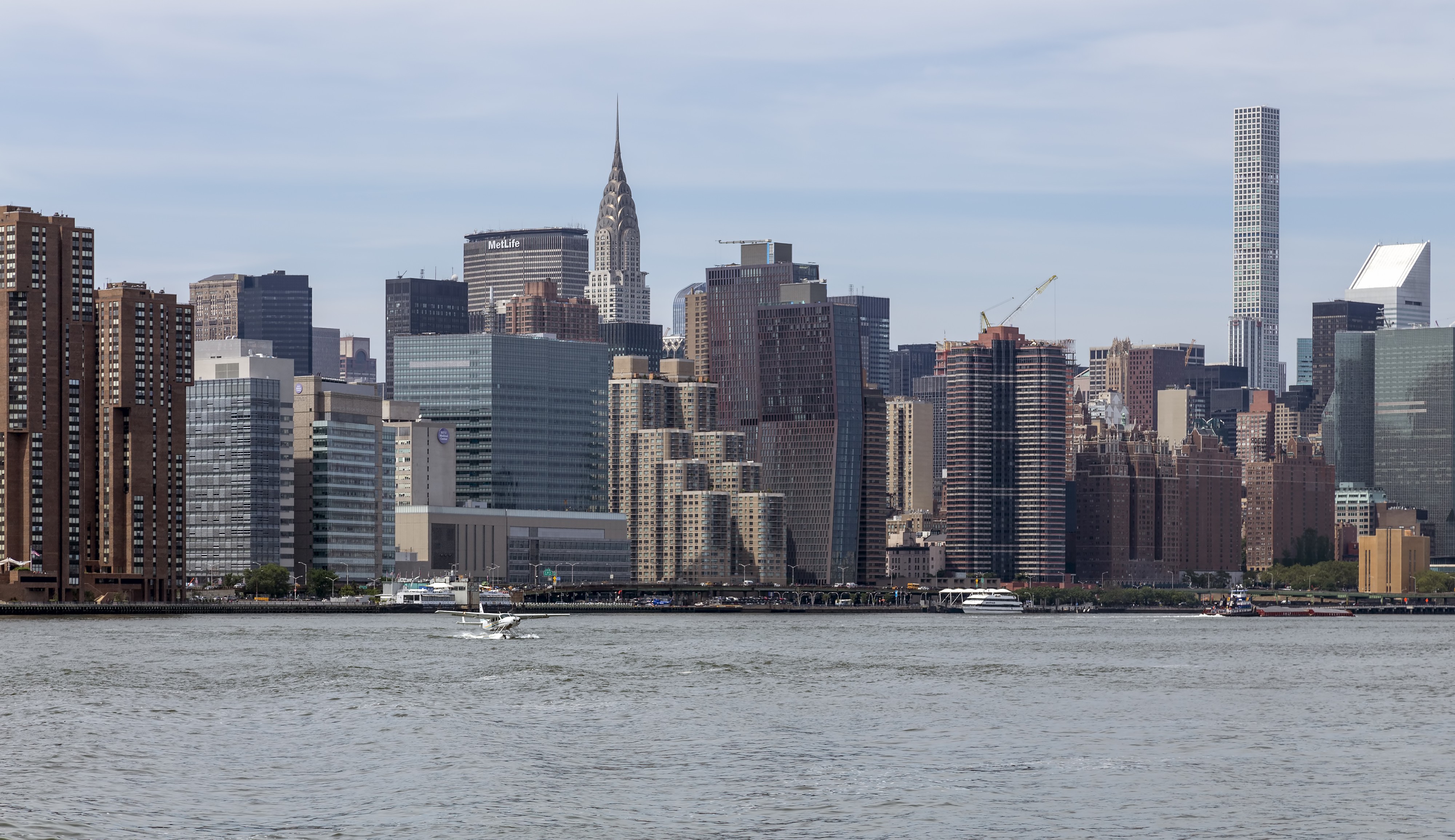 Floatplane East River NY2