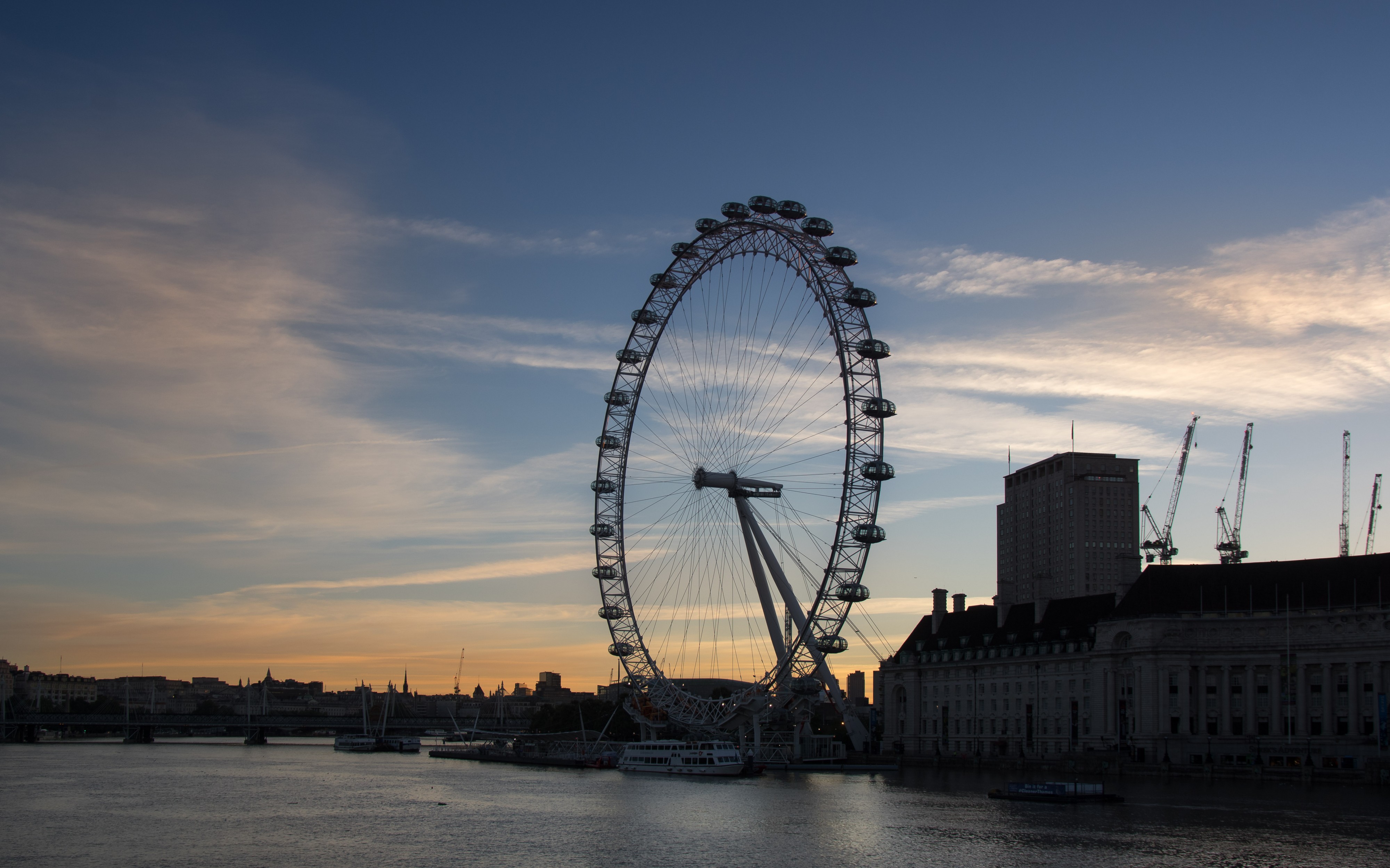Lonon Eye at sunrise