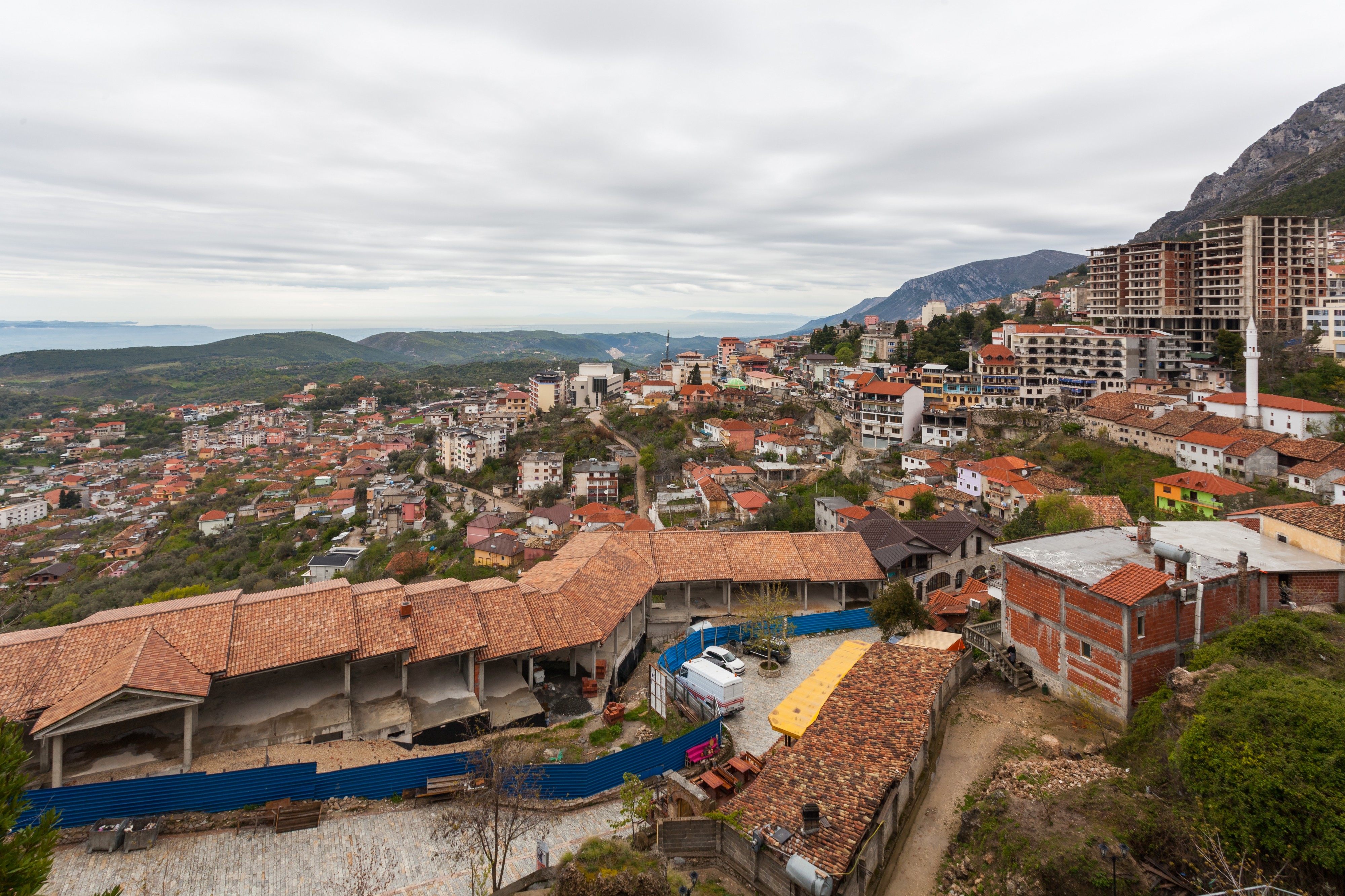 Vista de Kruja, Albania, 2014-04-18, DD 05