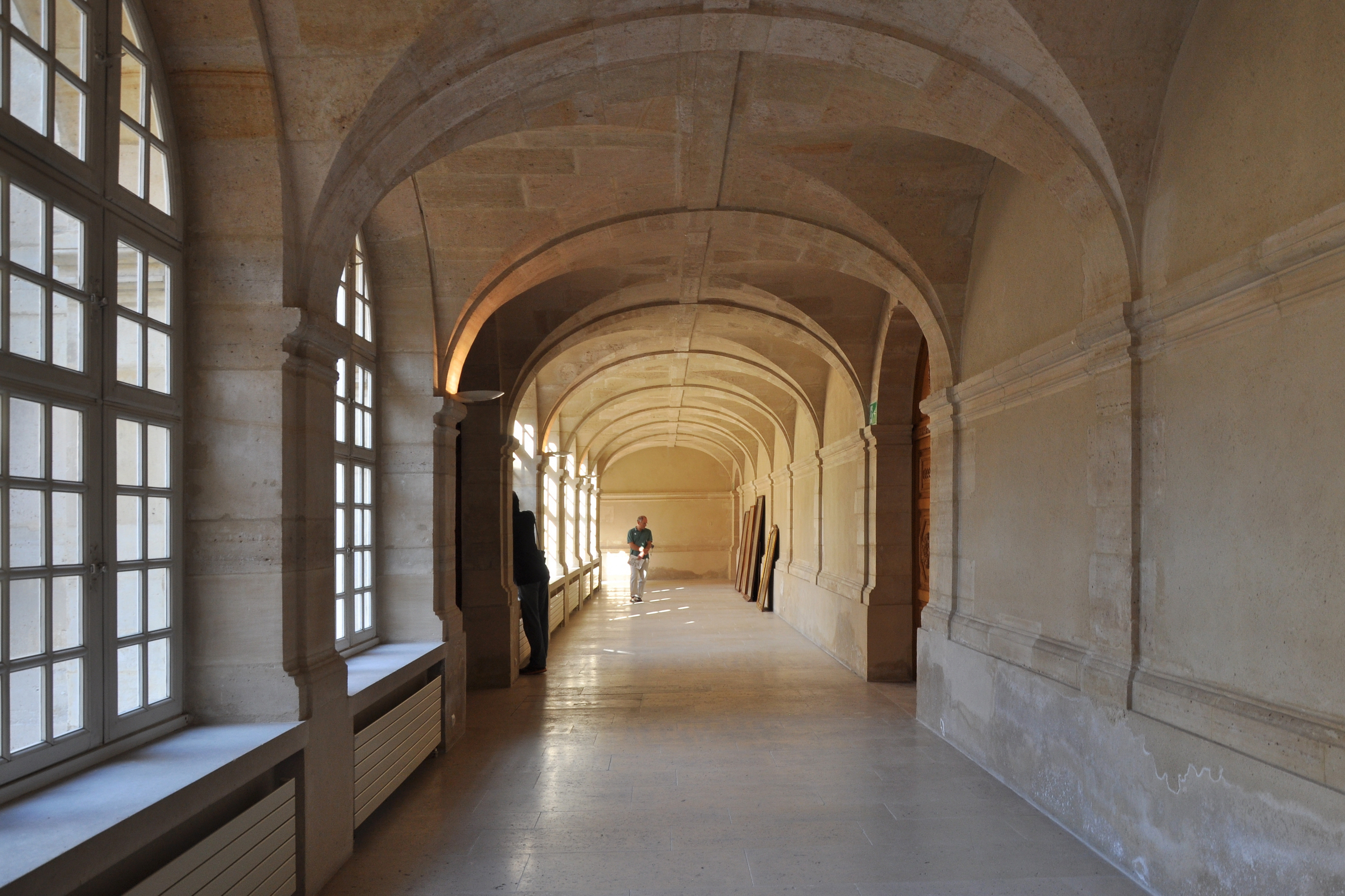 Cloister of Val-de-Grâce in Paris 5th 004