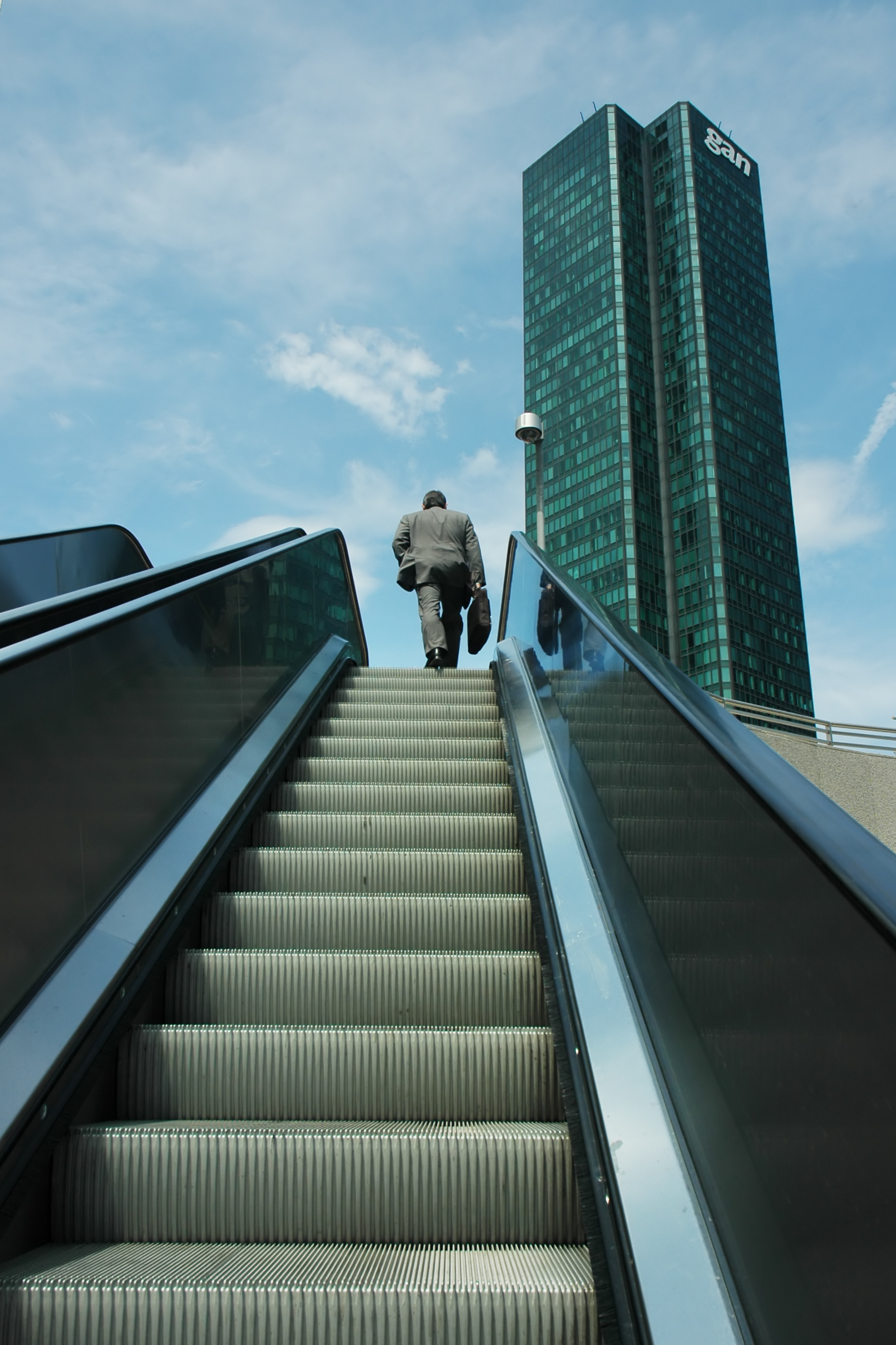 La Defense - Stairway to Heaven