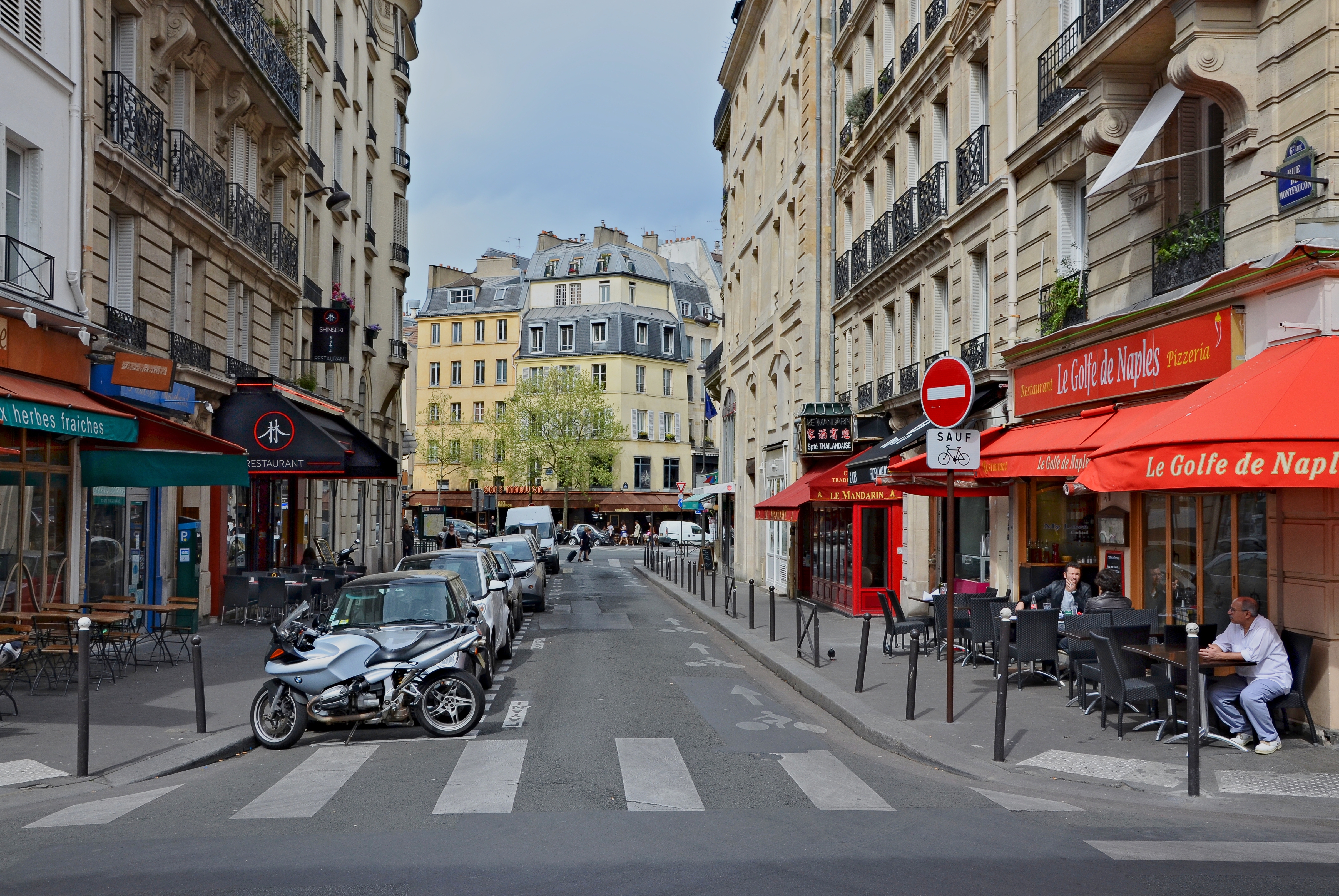 Paris Rue de Montfaucon depuis R. Clement 2014
