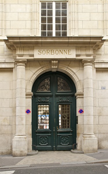 Entrée latérale Sorbonne