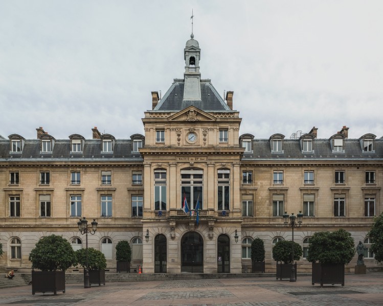Mairie du 15e 140201 1