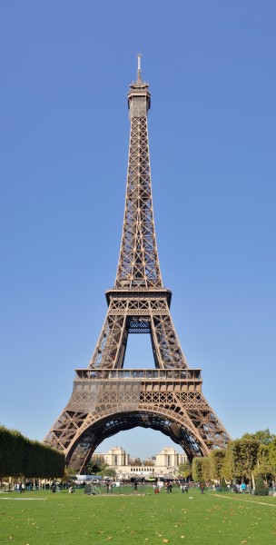 Paris - Eiffelturm - frontal vom Marsfeld