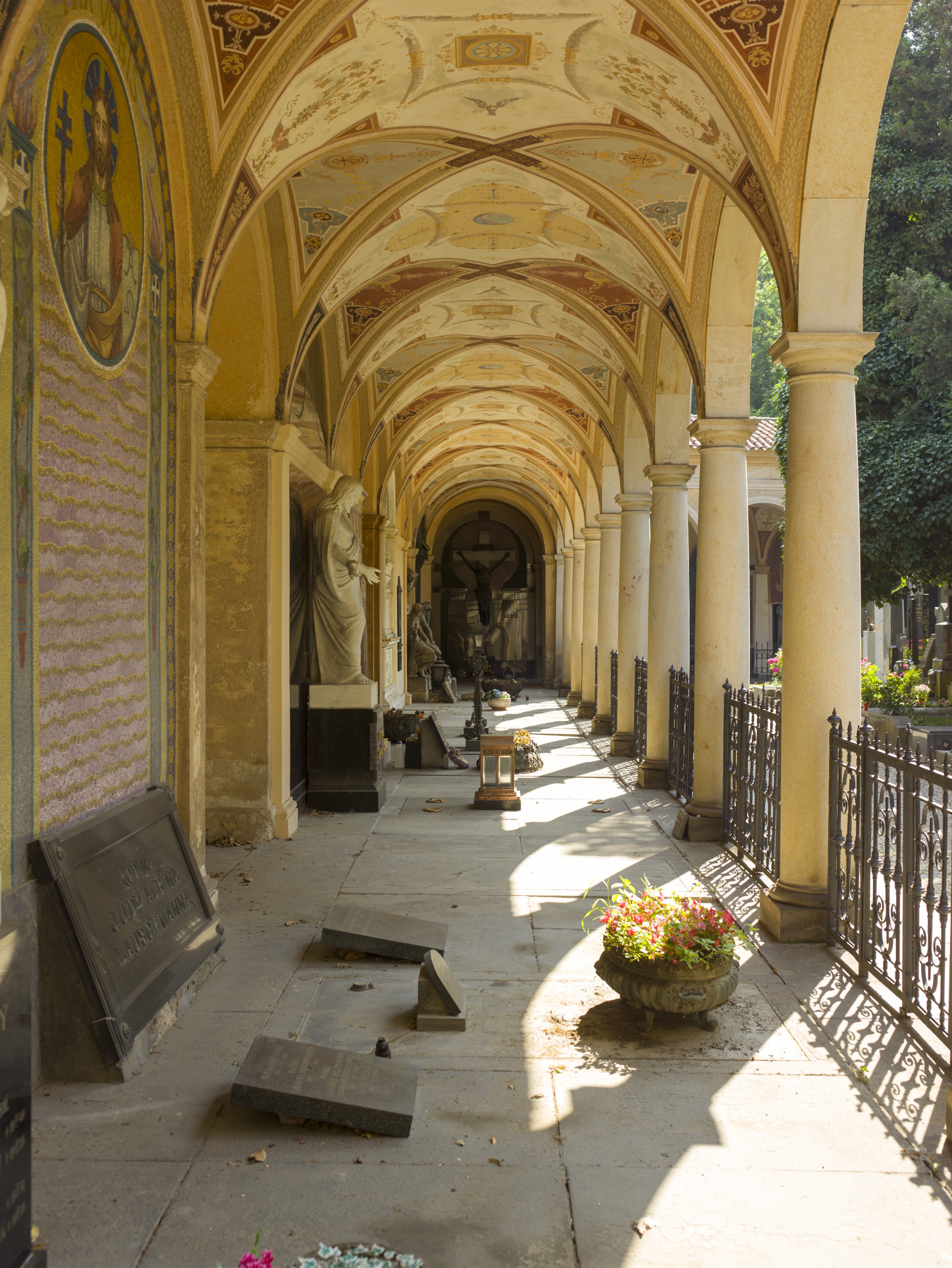 Czech-2013-Prague-Vyšehrad cemetery arcade