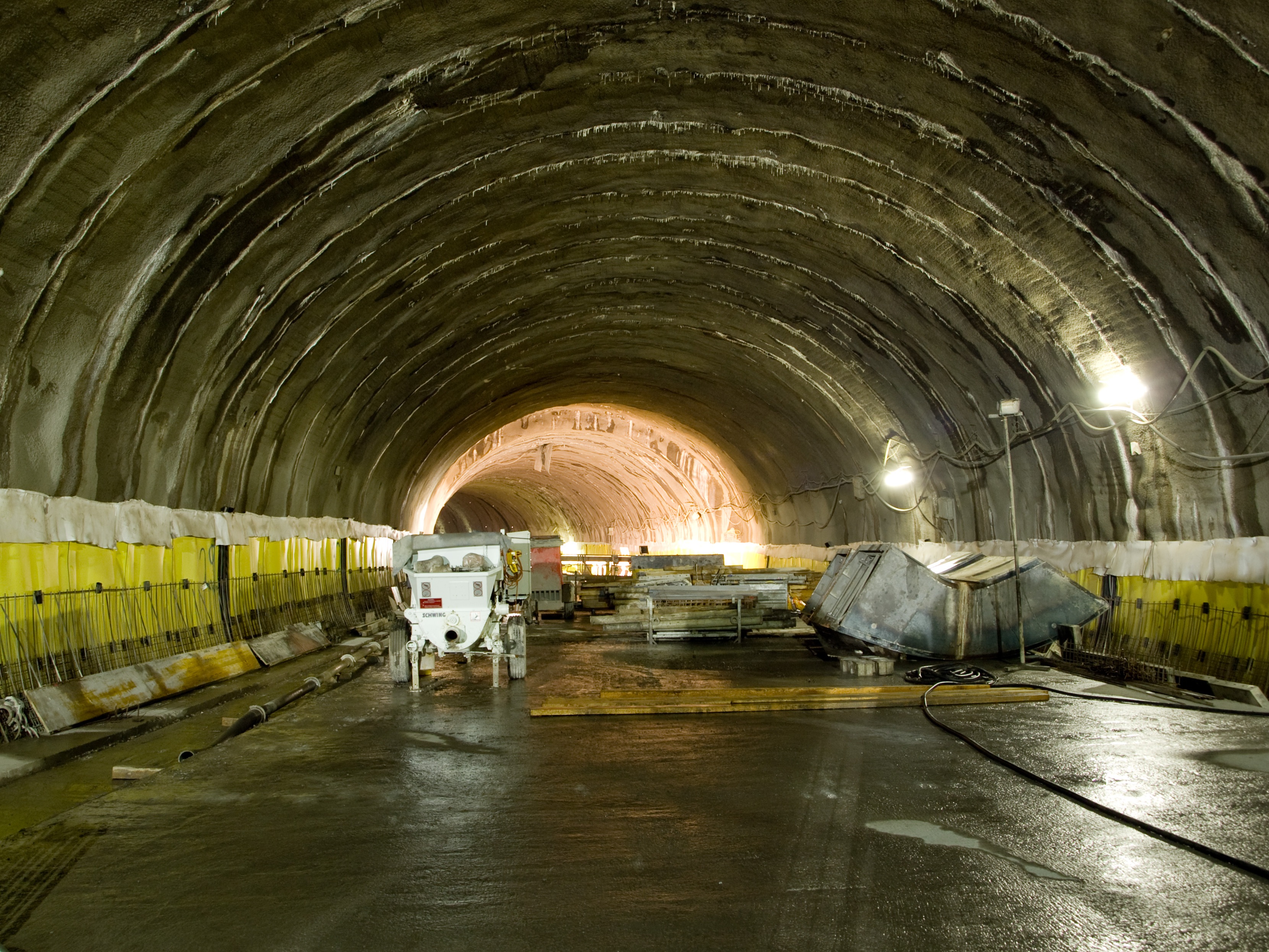Tunel Blanka, tubus pokračující k Troji