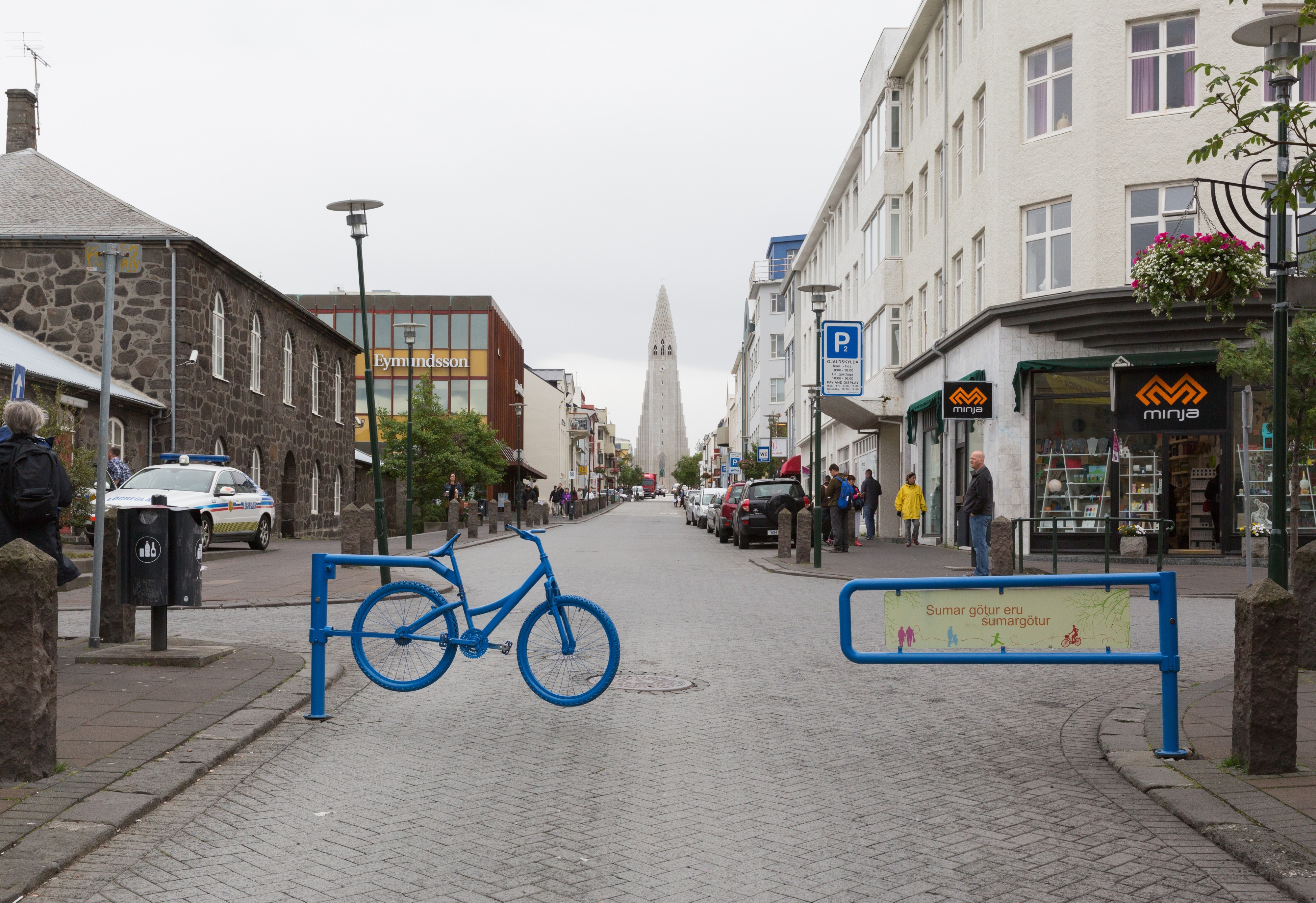 Skólavörðustígur and blue bike