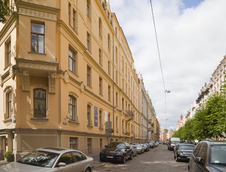 Calle Strelnieku Iela, Riga, Letonia, 2012-08-07, DD 01