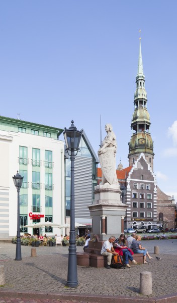 Estatua de San Ronaldo, Riga, Letonia, 2012-08-07, DD 10