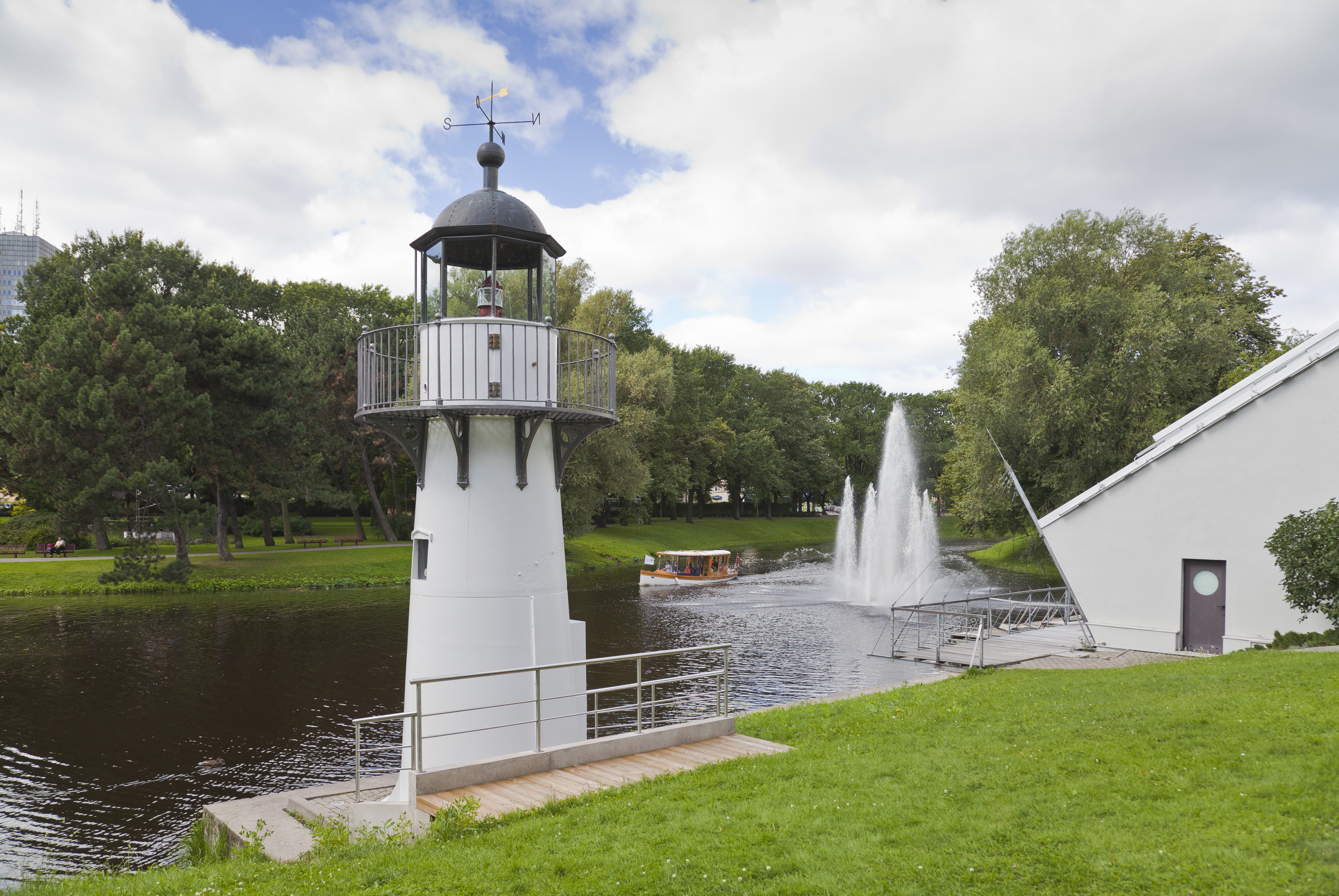 Parque Kronvalda, Riga, Letonia, 2012-08-07, DD 10