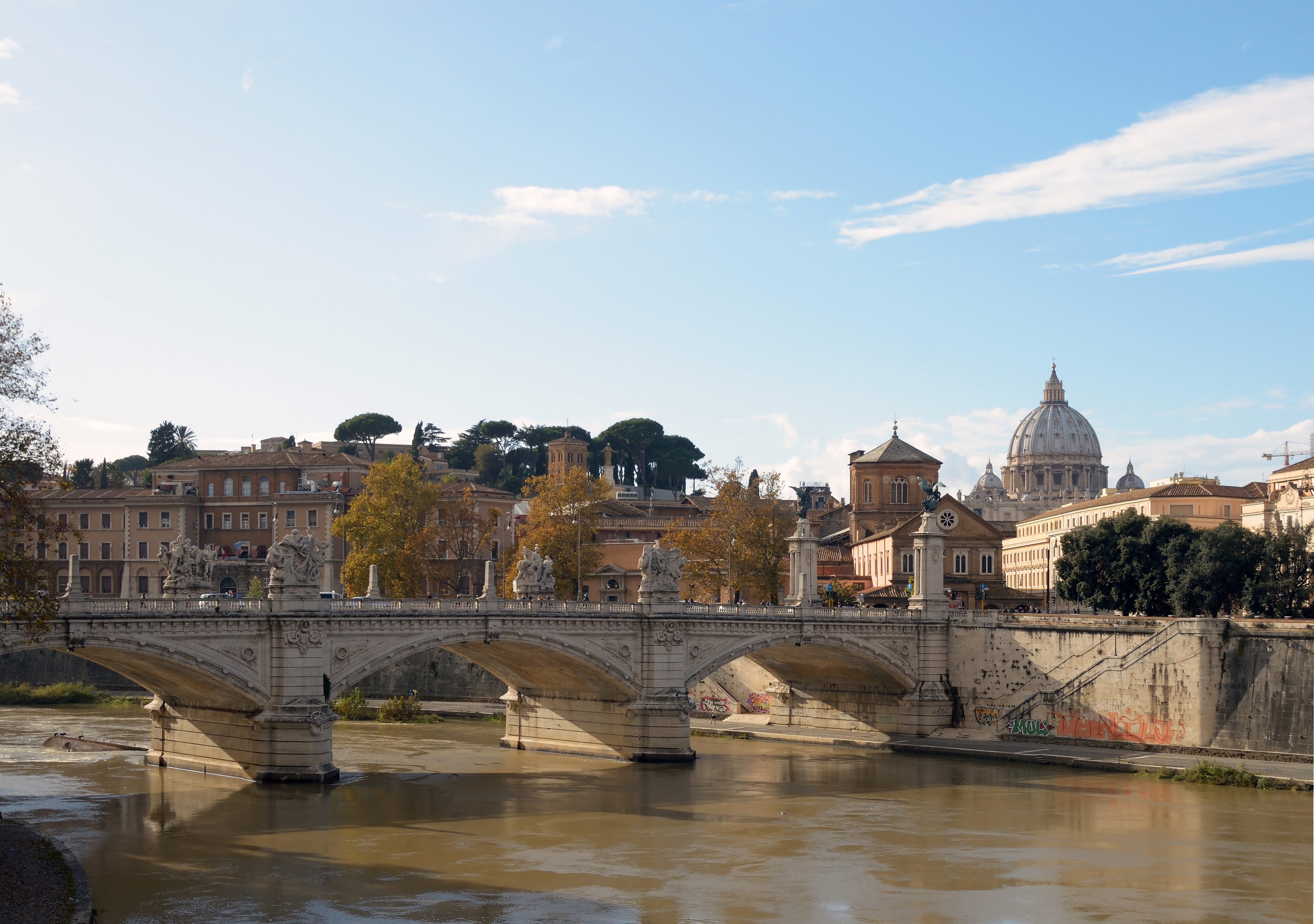 Bridge Vittorio Emanuele II and dome of San peter