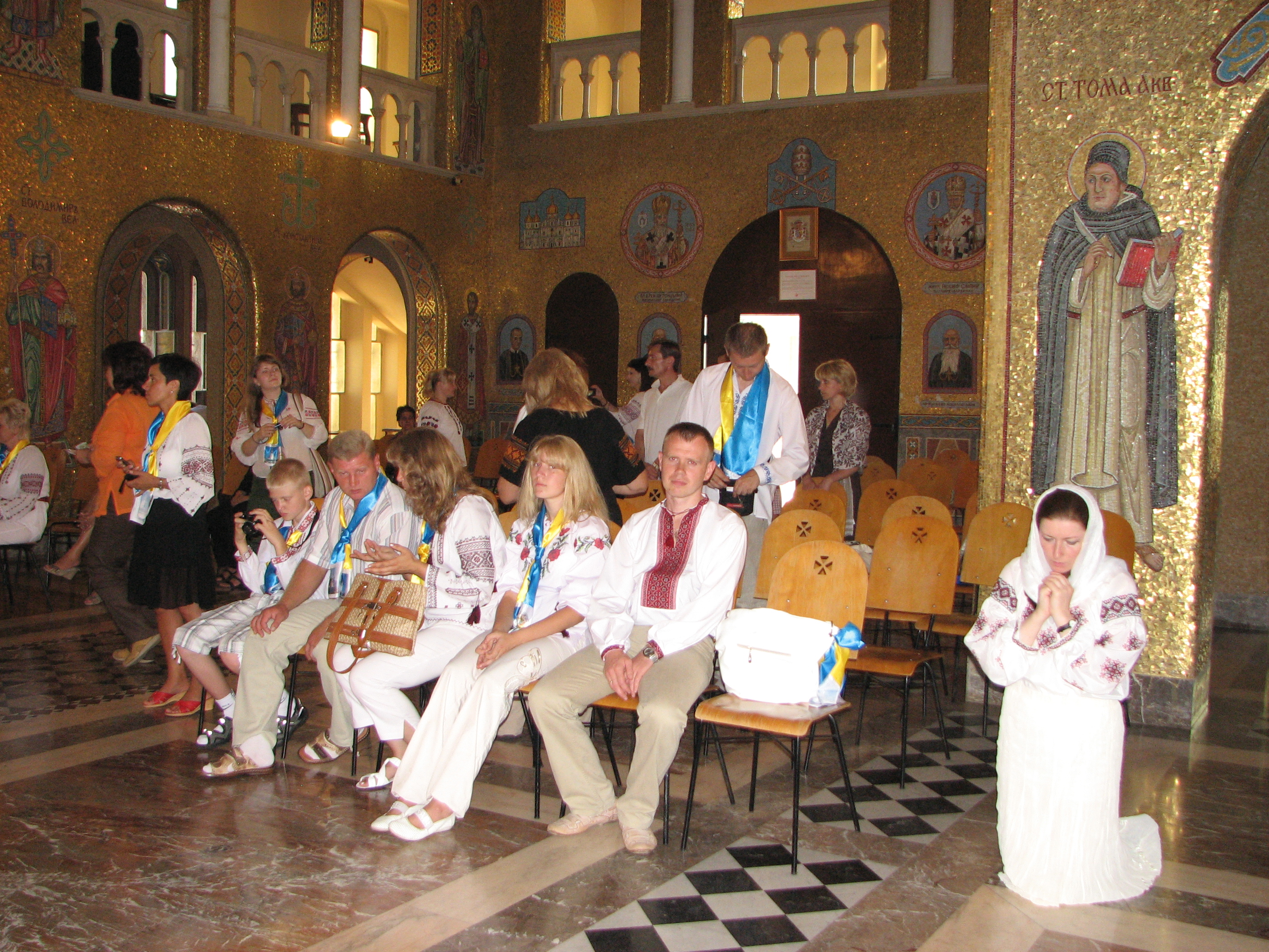 People in a Catholic Church in Rome, Italy, European Union, August 2011, picture 13.