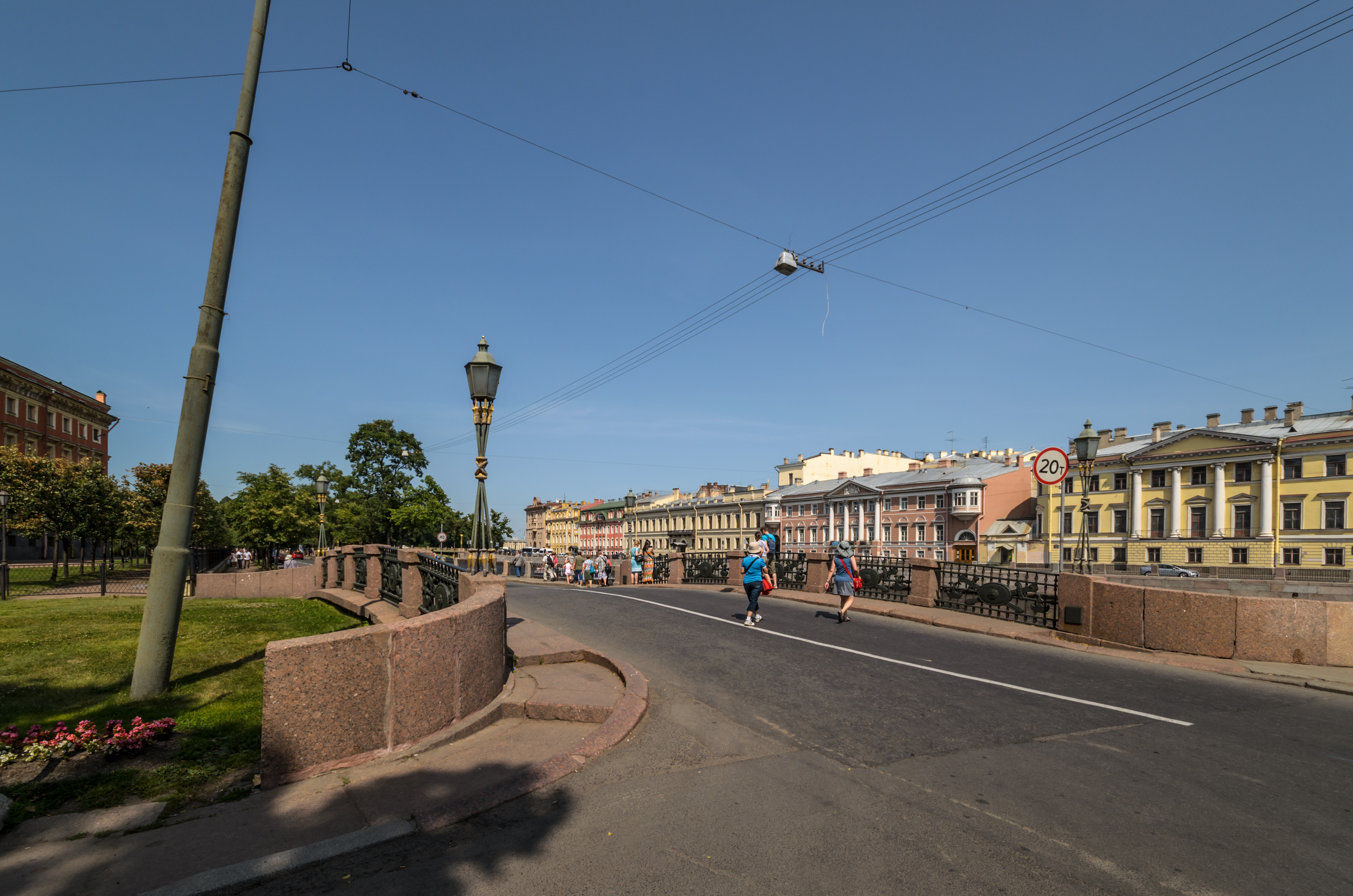 2nd Inzhenerny Bridge 01