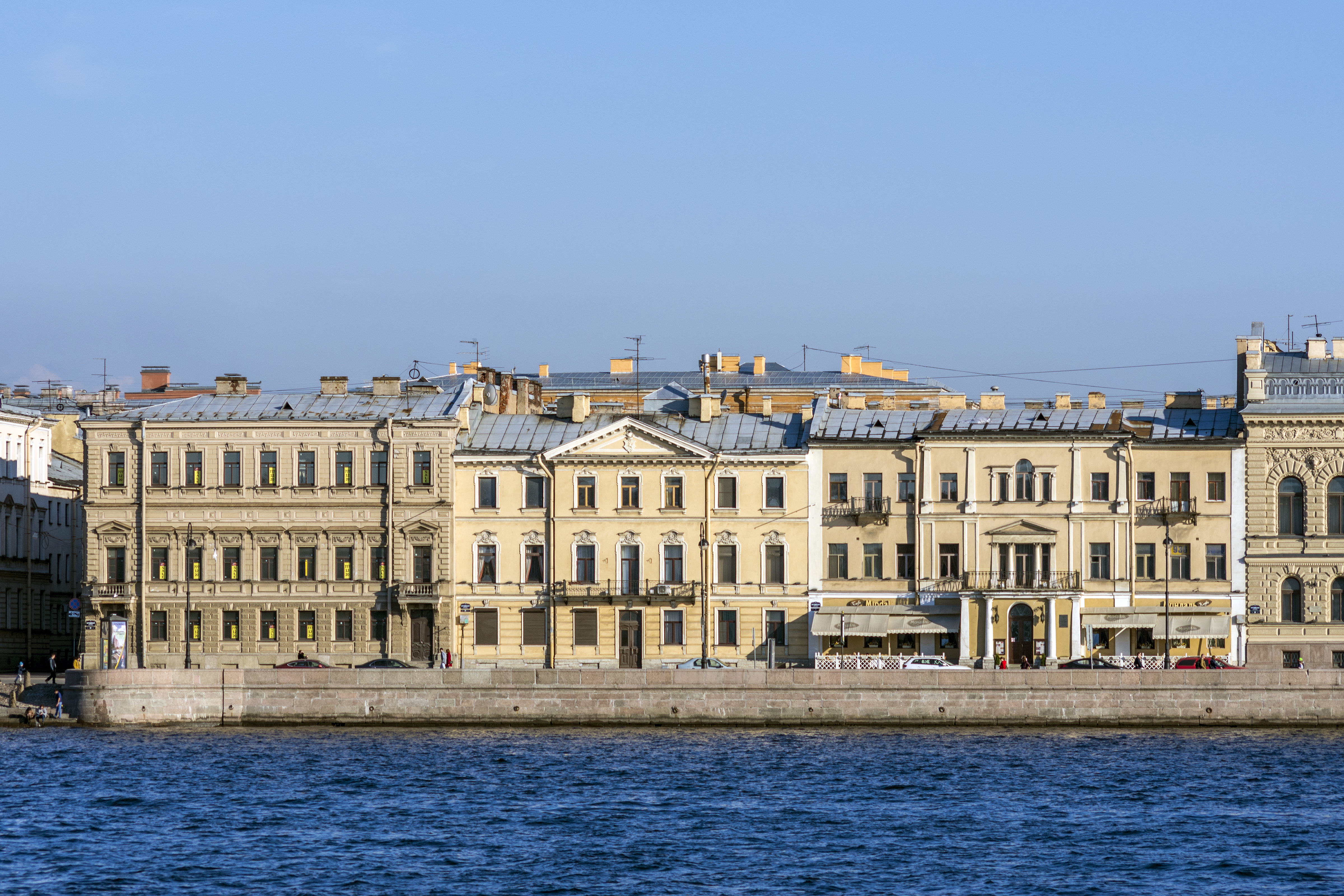 Angliyskaya Embankment SPB 22-26