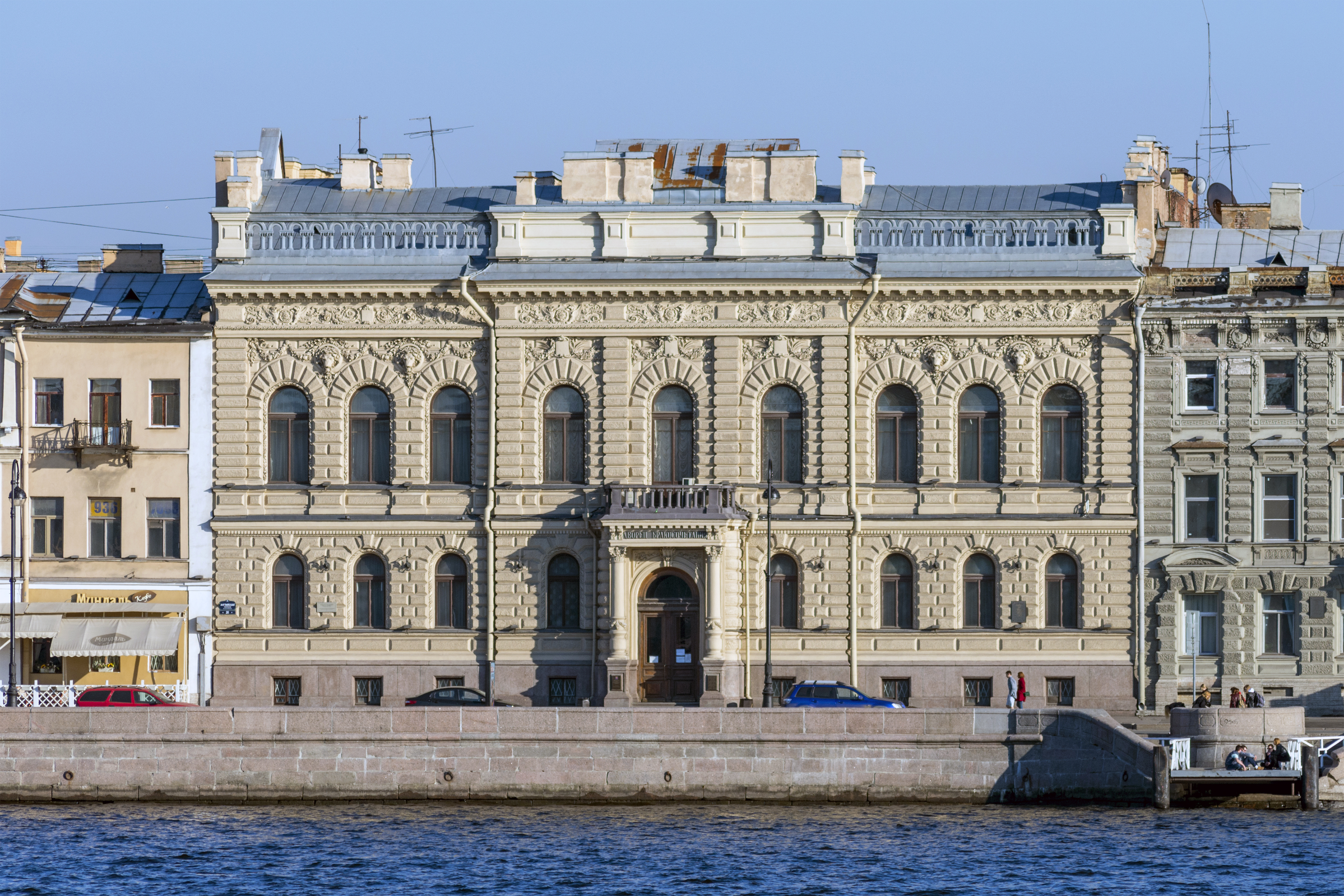 Angliyskaya Embankment SPB 28