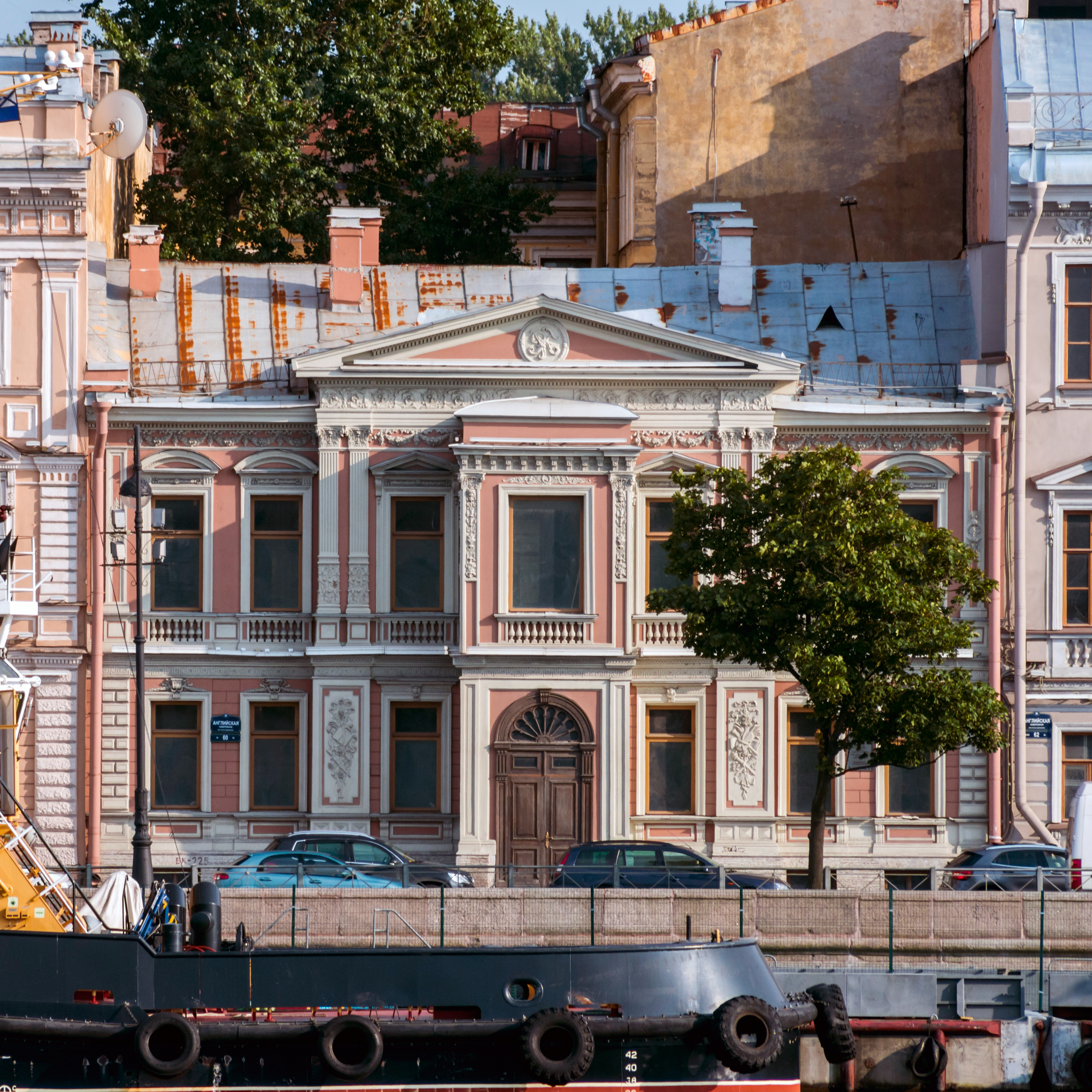 Angliyskaya Embankment SPB 60