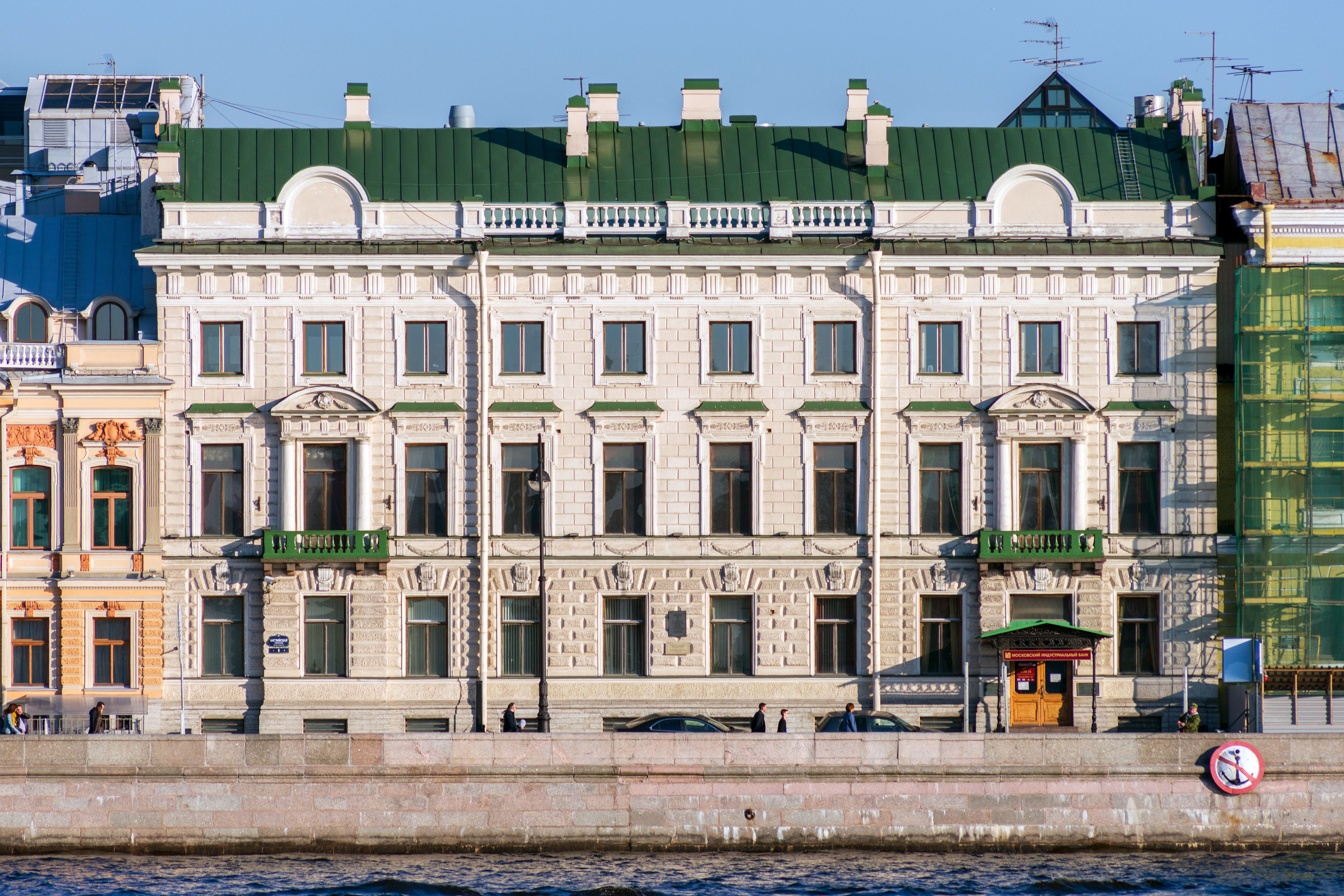 Angliyskaya Embankment SPB 8