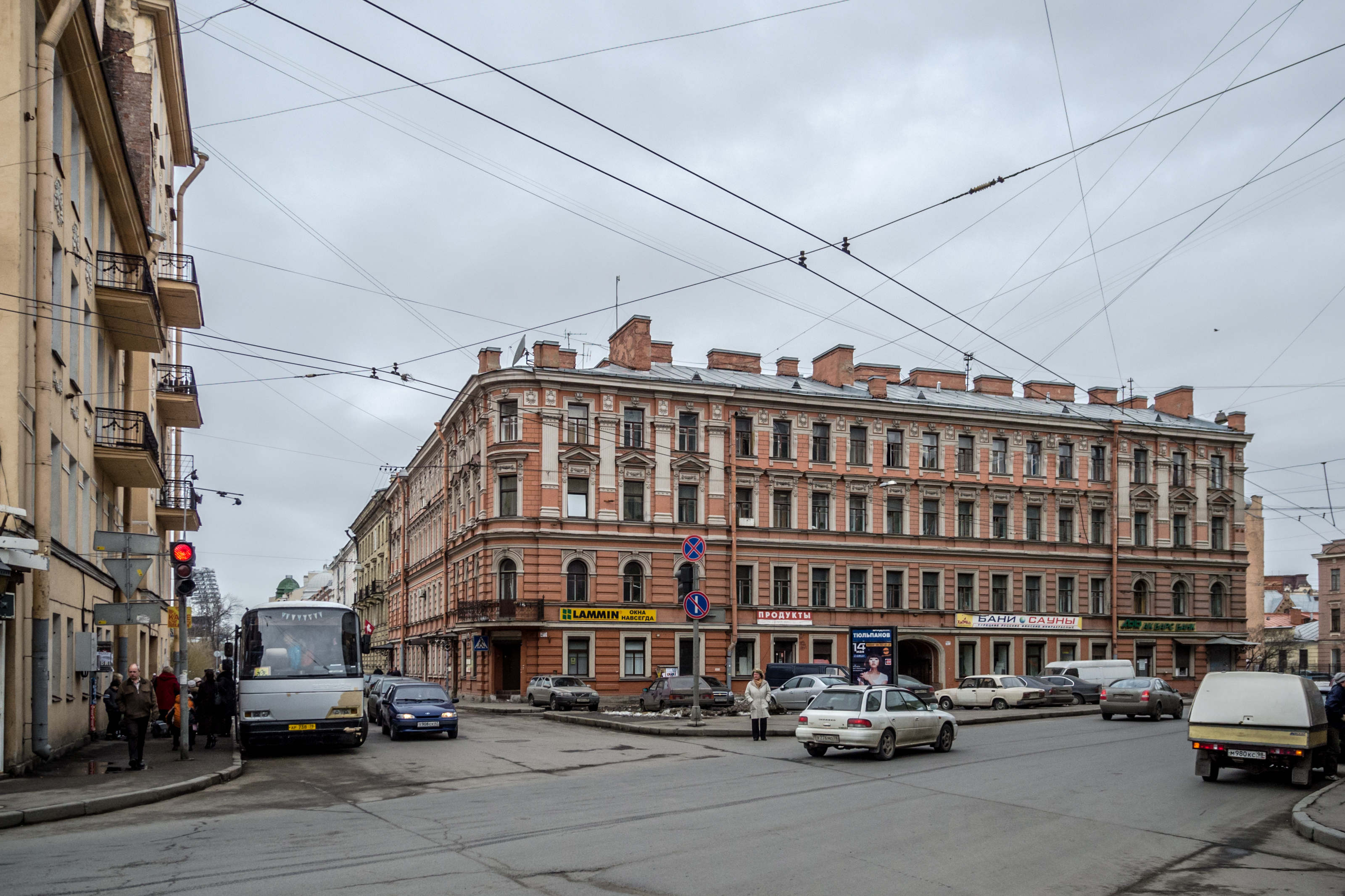 Blokhina Street 25