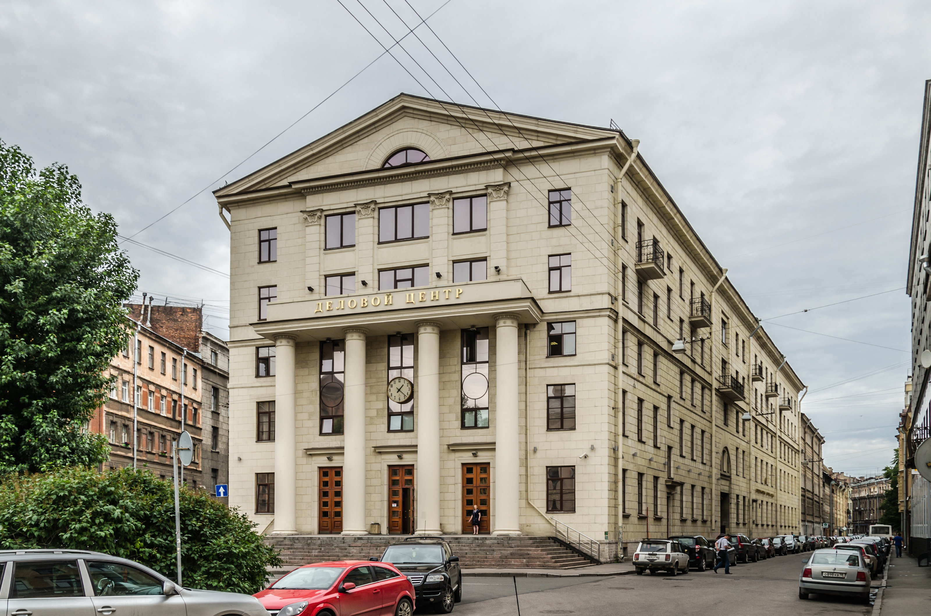 Blokhina Street 8 SPB