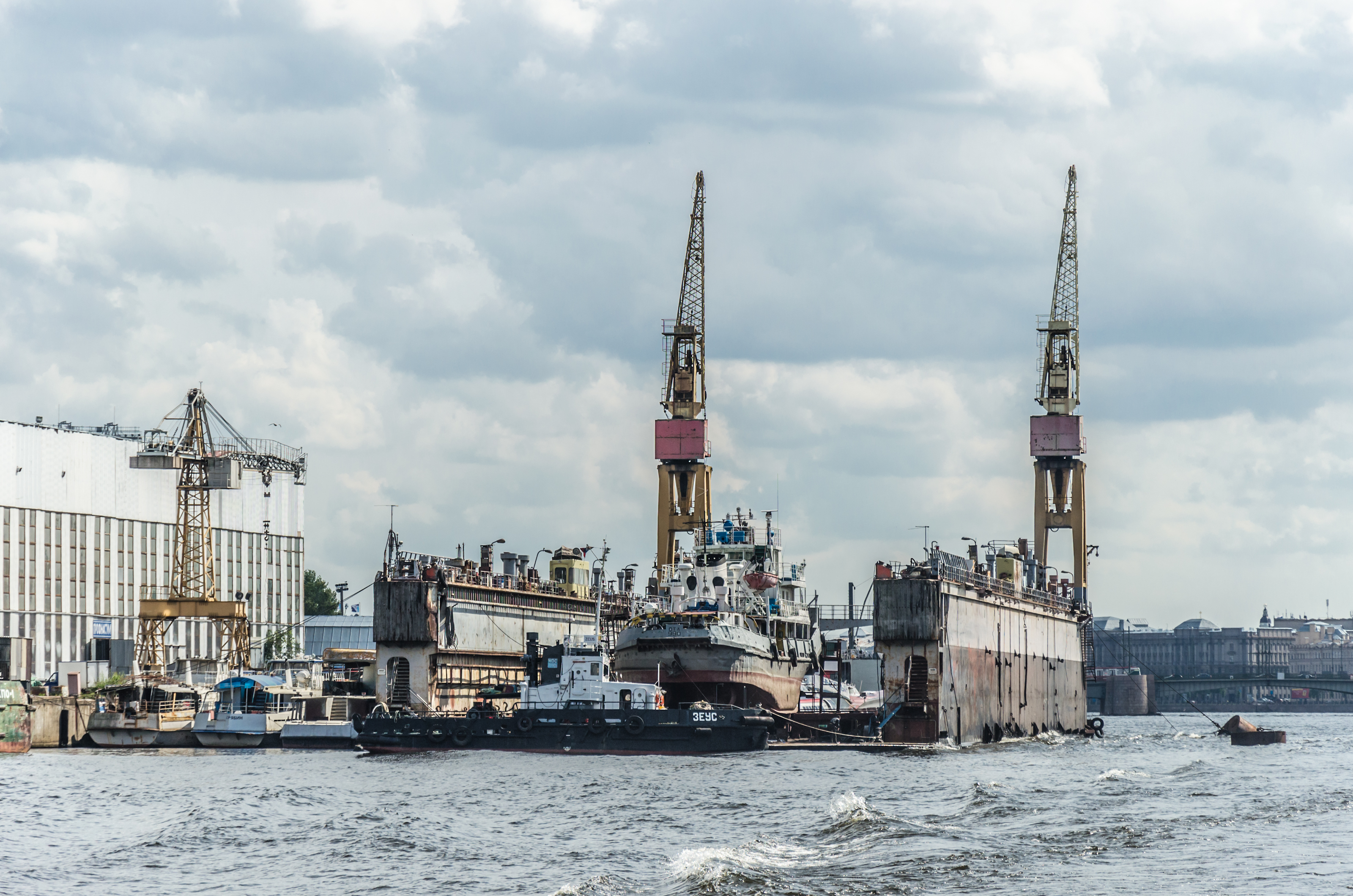 Floating dock in SPB 01