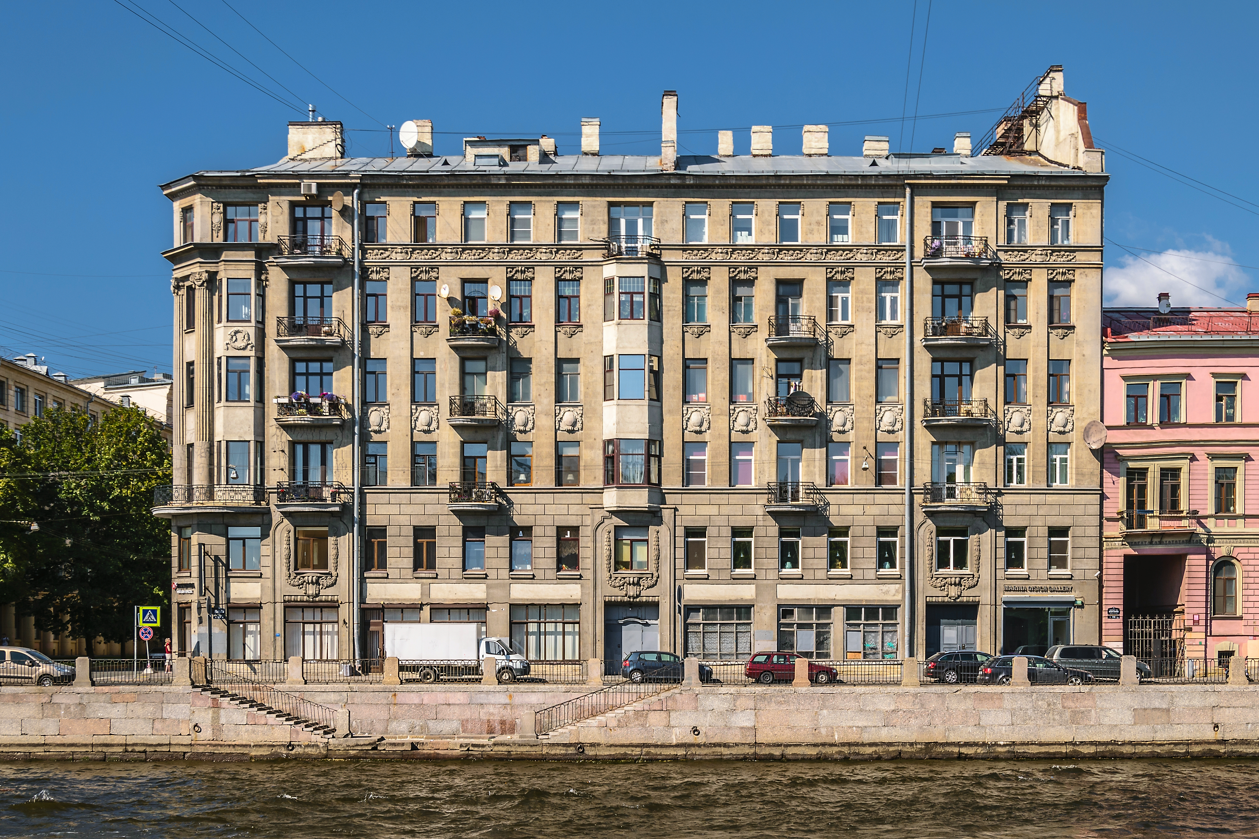Fontanka Embamkment 121