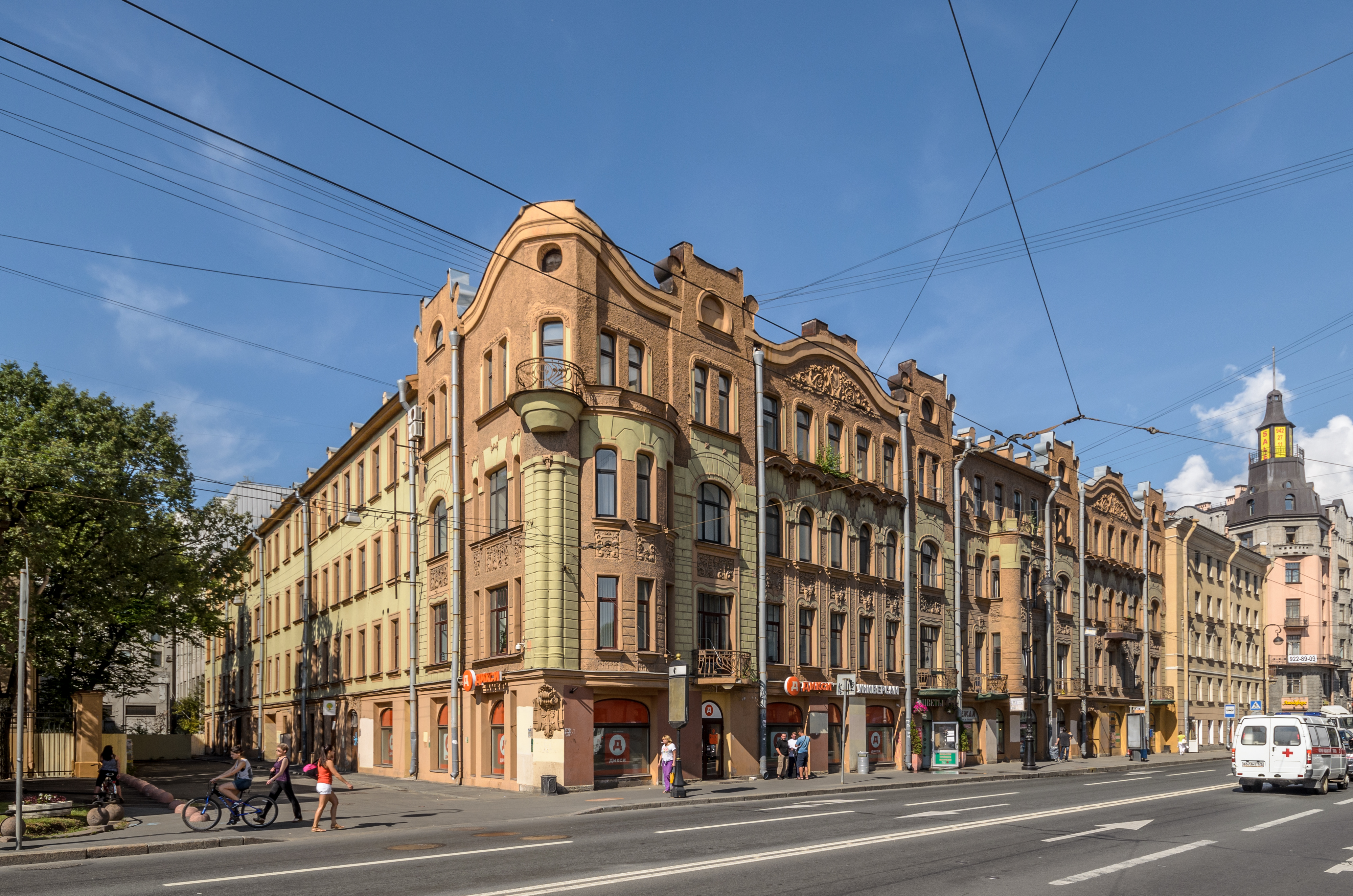 Kamennoostrovsky Avenue SPB 07