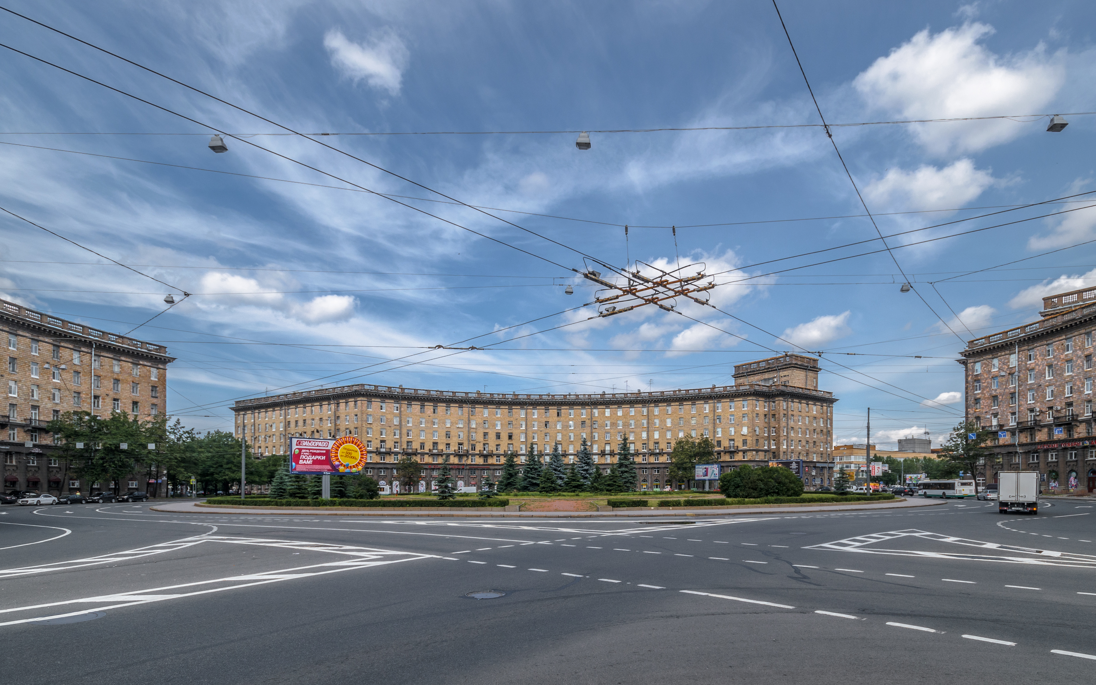 Komsomolskaya Circus SPB 02