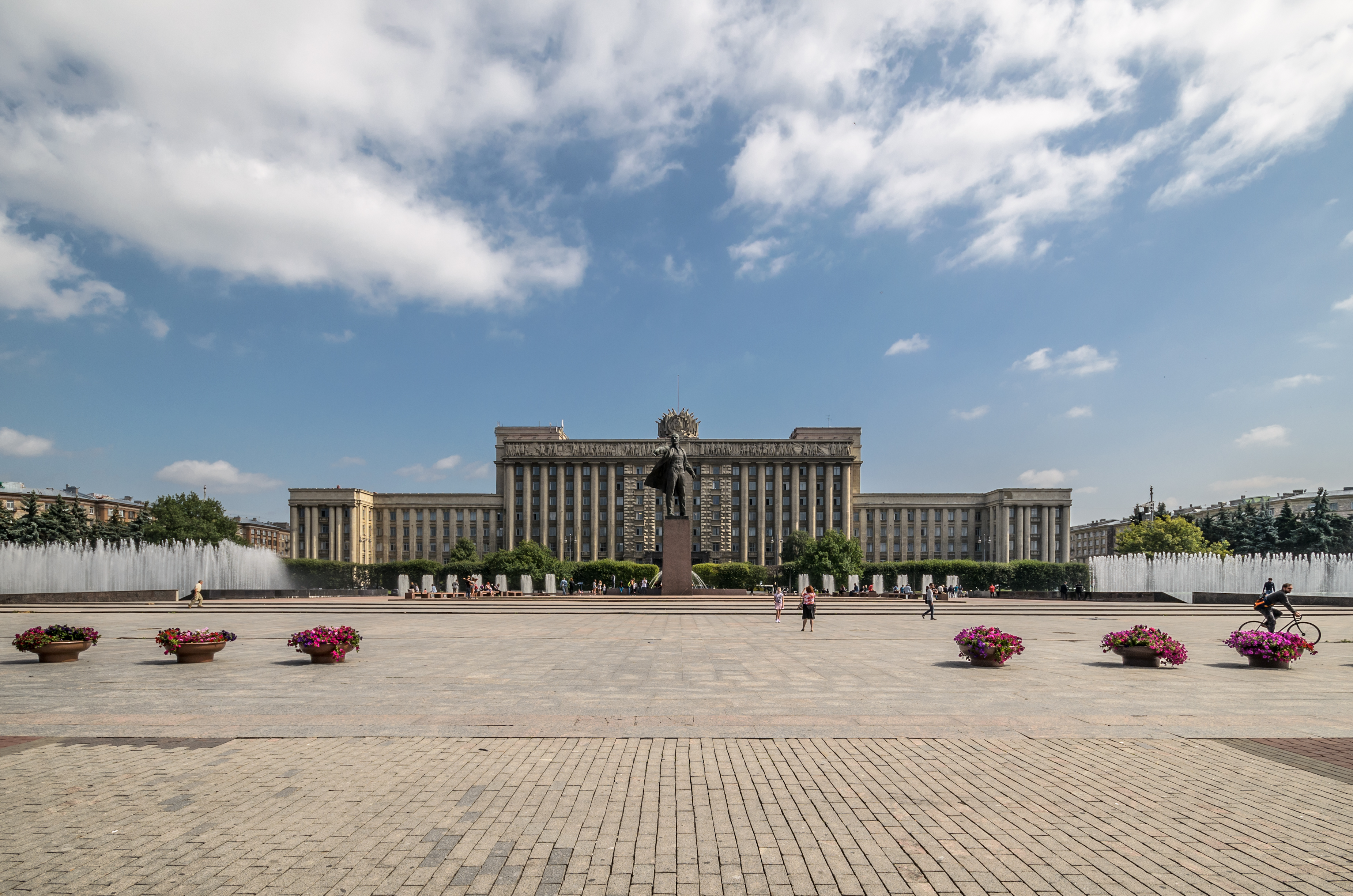 Moskovskaya Square SPB 01