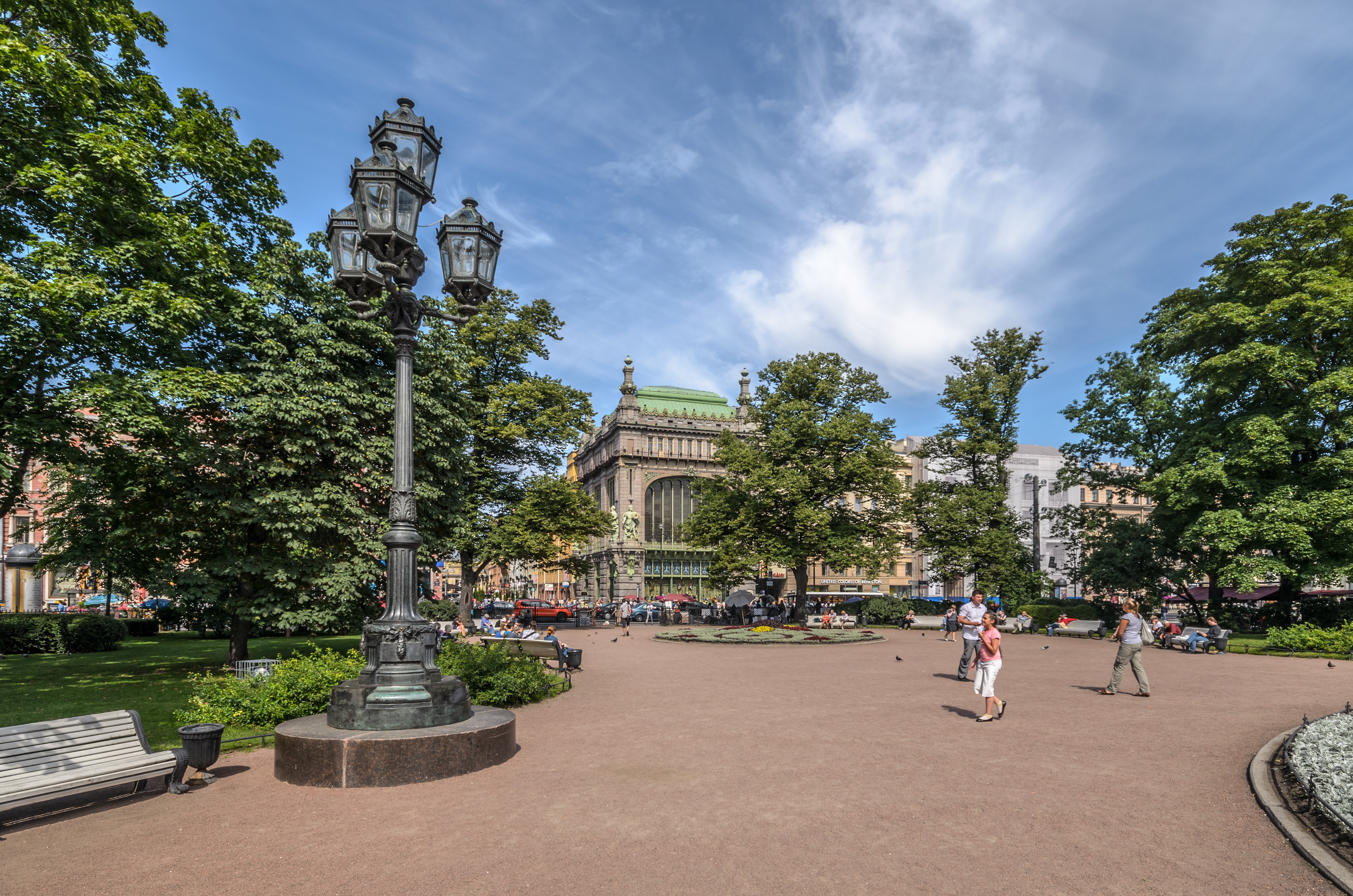 Ostrovskogo Square SPB 03