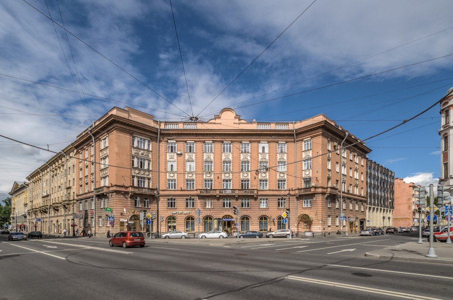Avstriyskaya Square SPB 04