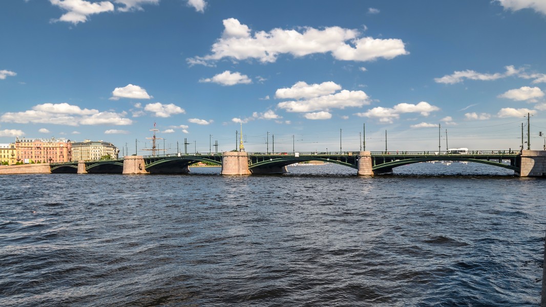 Birzhevoy Bridge SPB 01