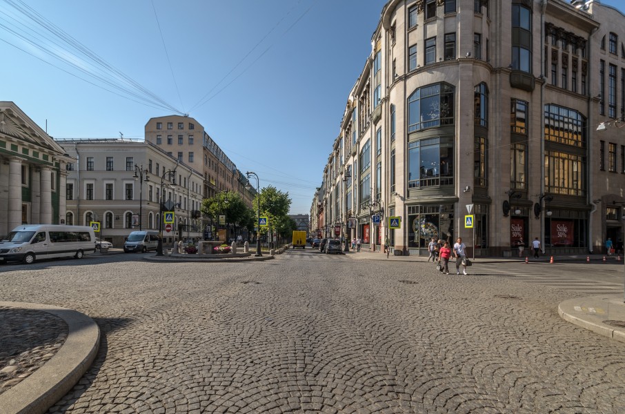 Bolshaya Konushennaya Street 03