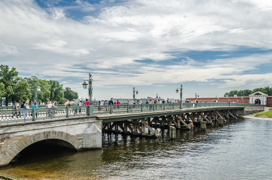 Ioannovskiy Bridge in SPB