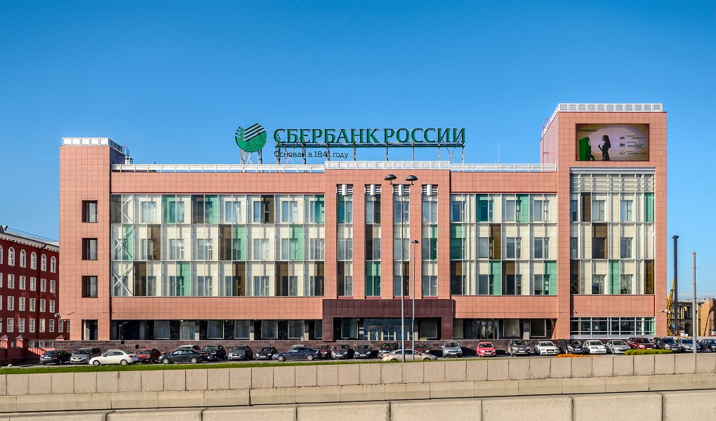 Sinopskaya Embankment 01