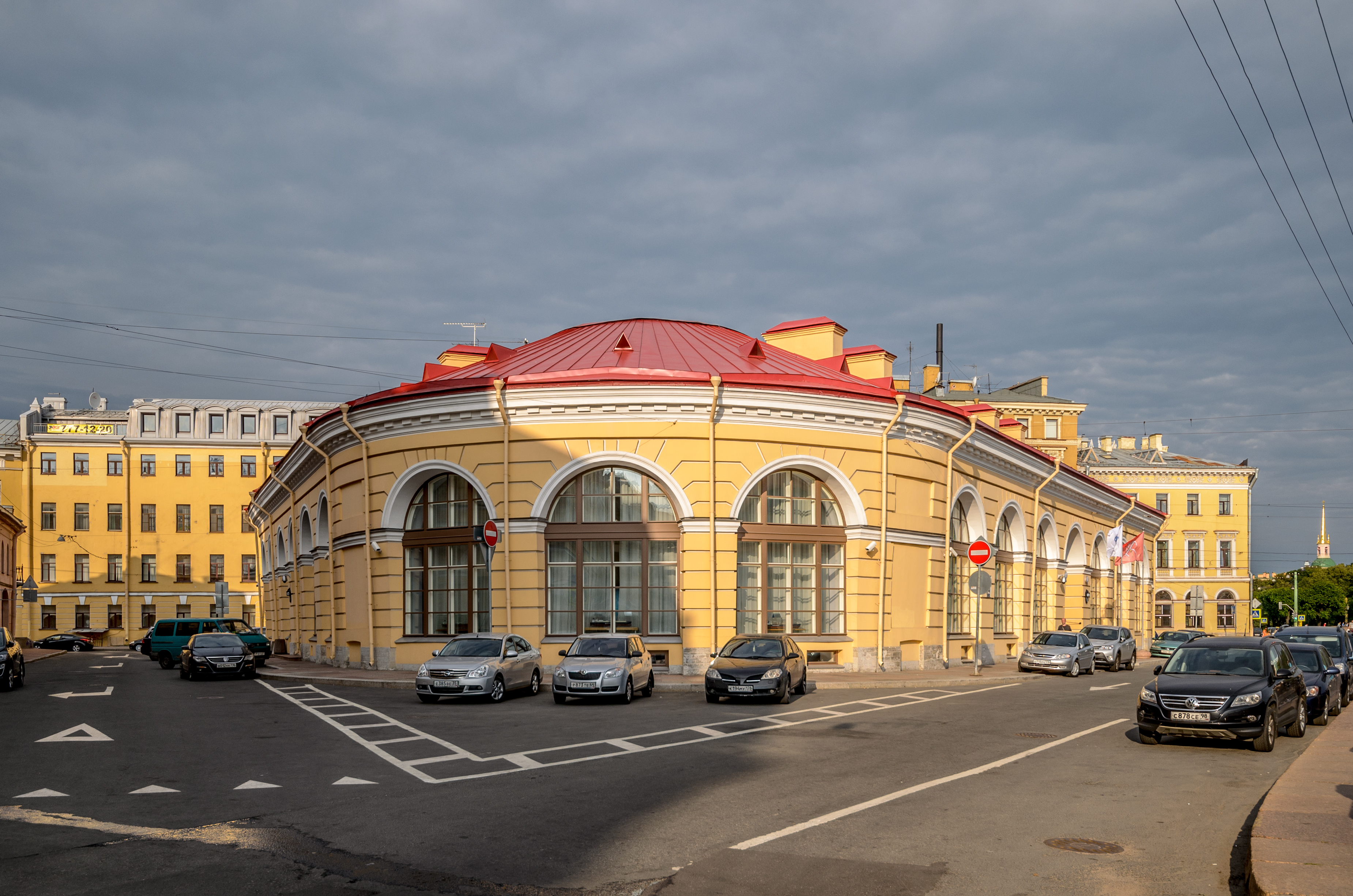 Round Market SPB