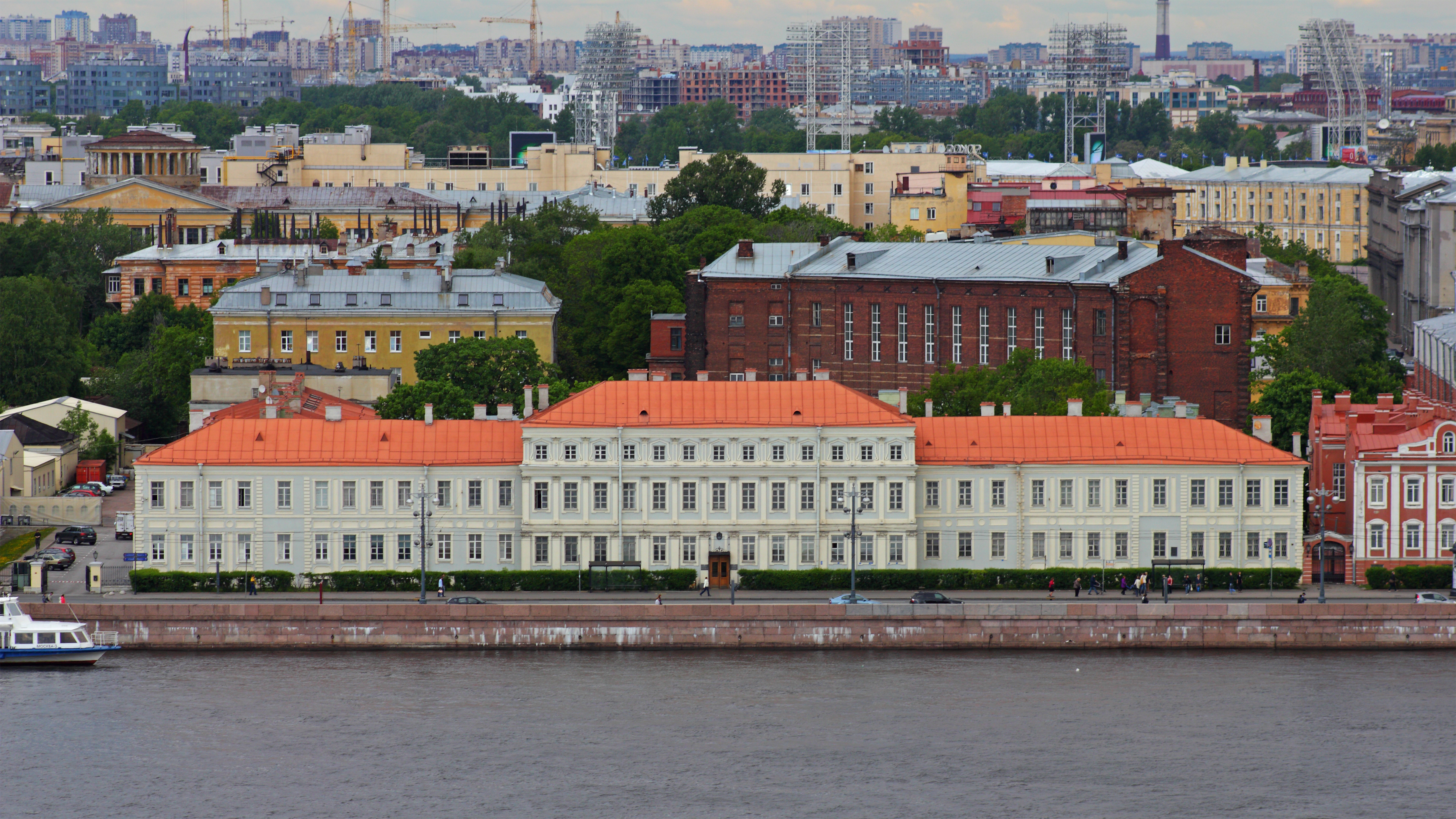 Spb 06-2012 University Embankment 02