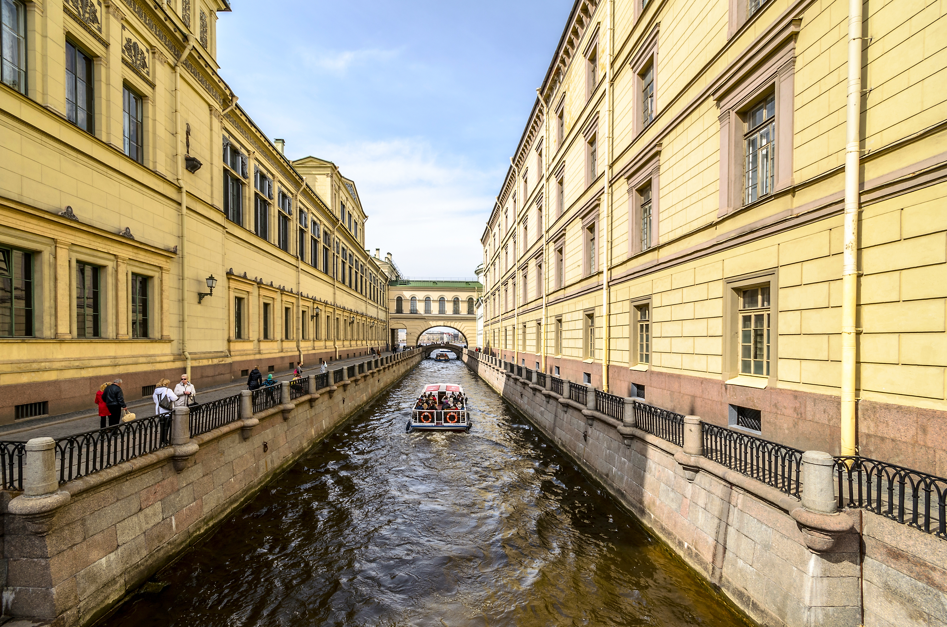 Winter Canal SPB