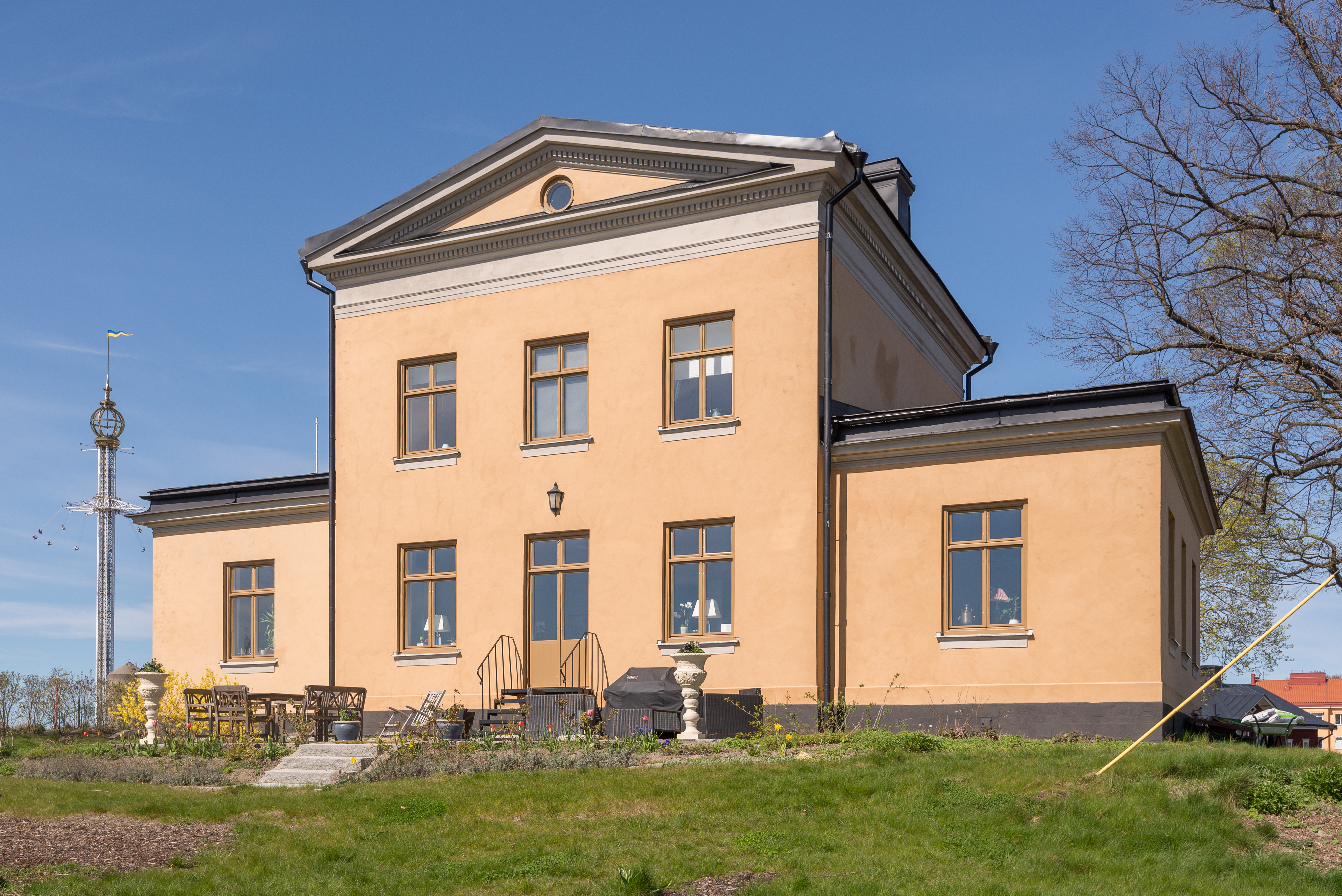 Dockmästarbostället April 2015