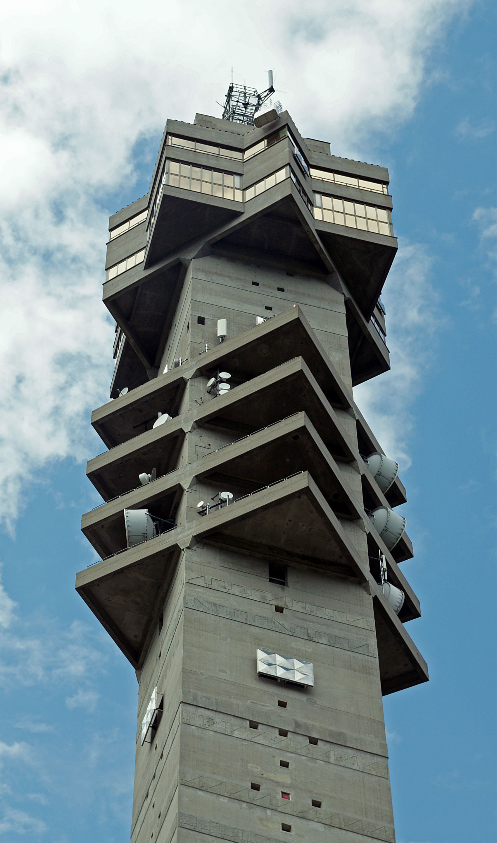 Kaknästornet 1