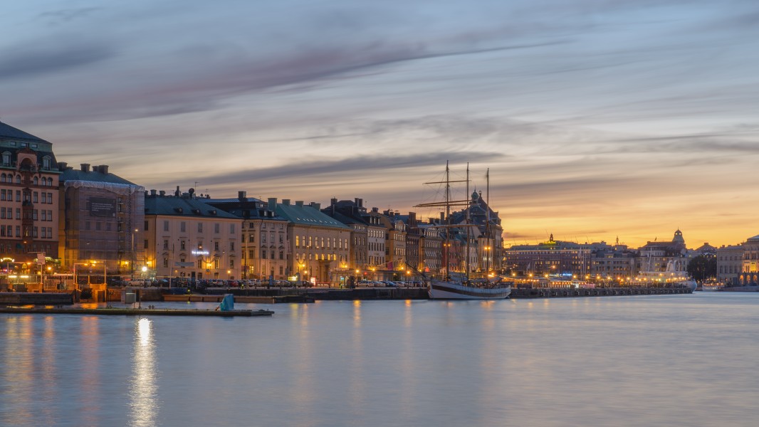 Skeppsbron june 2013