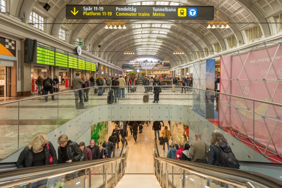 Stockholm centralstation April 2015 02
