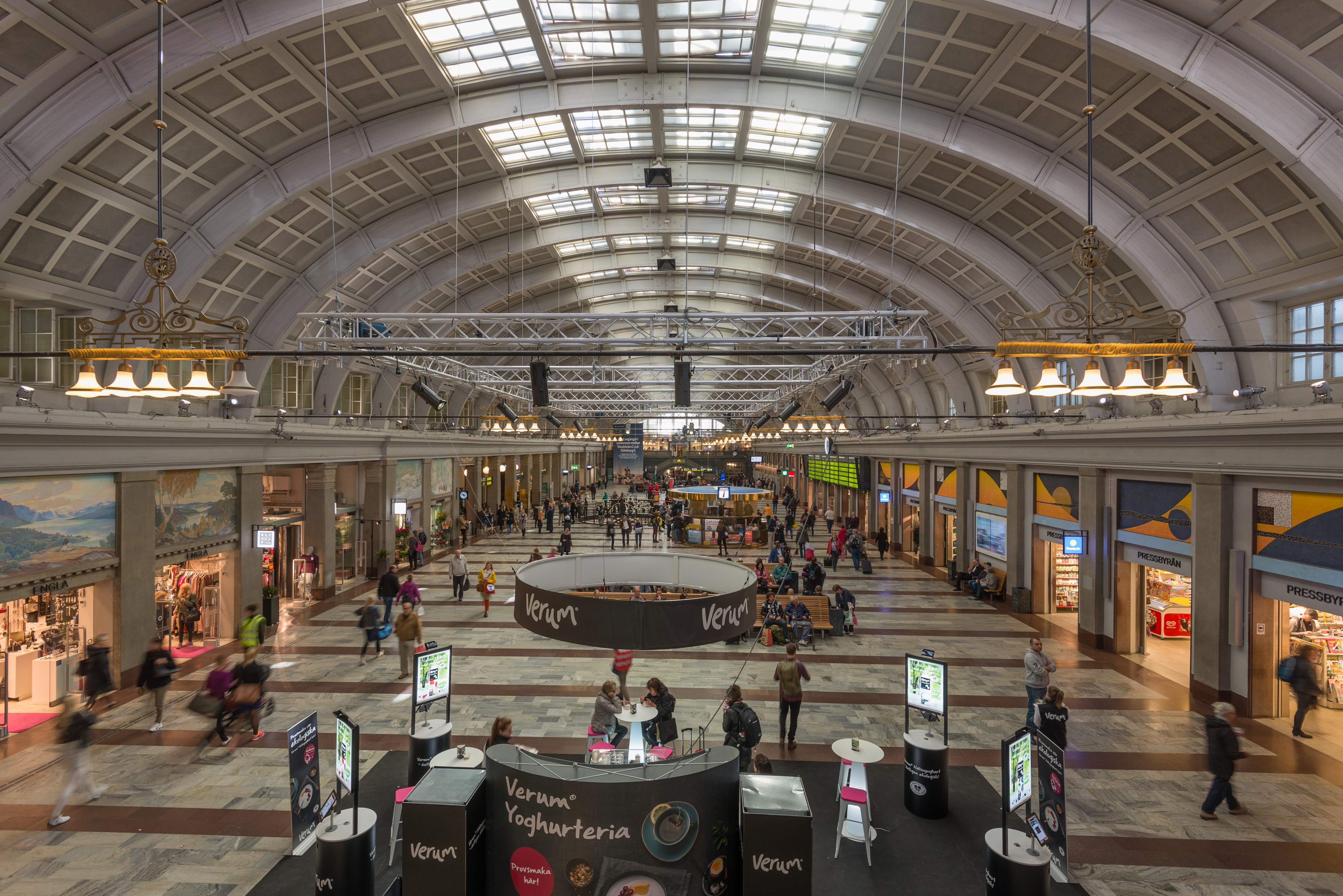 Stockholms centralstation September 2015 01