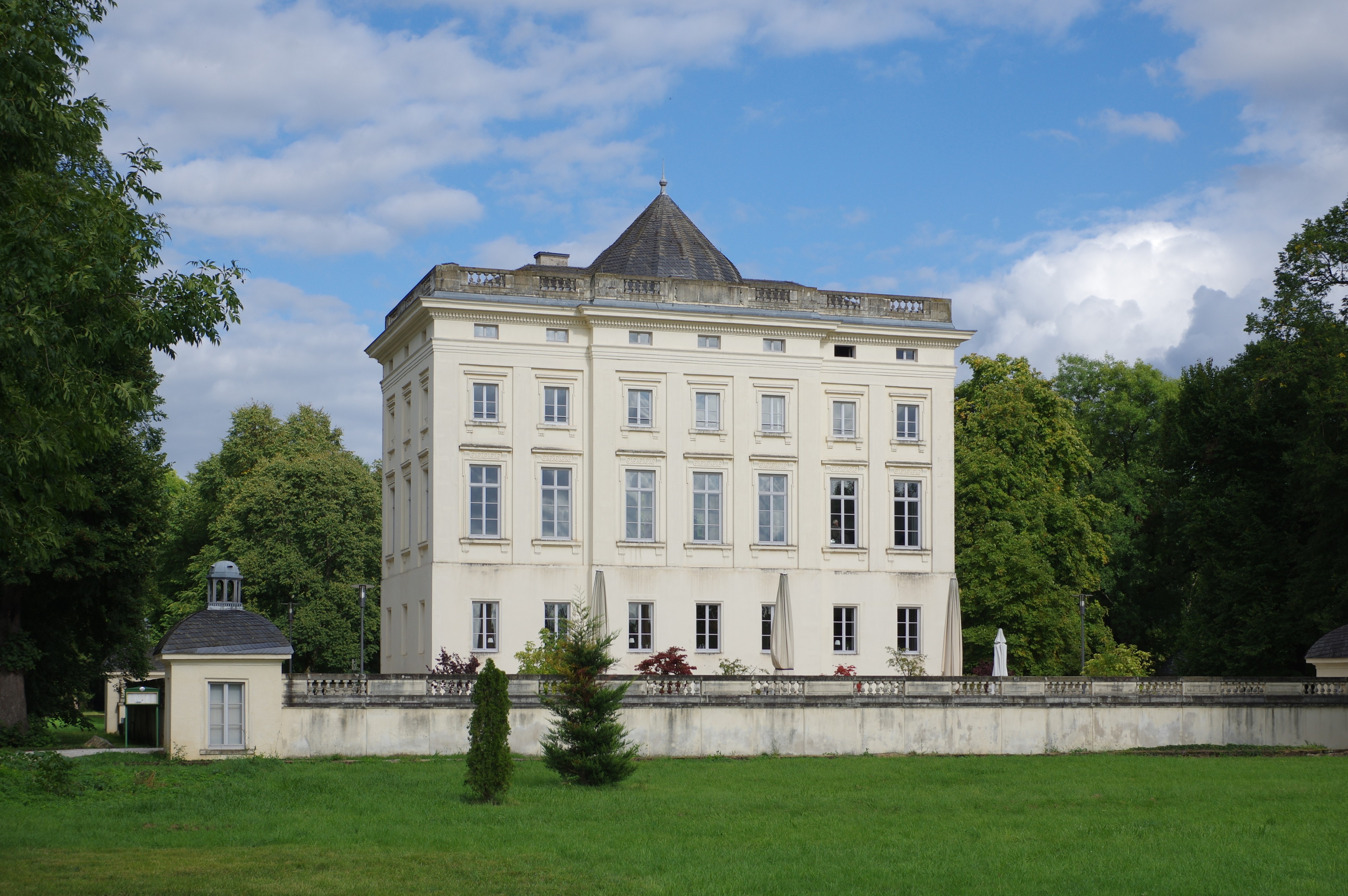 Trier Schloss Monaise BW 2017-09-10 15-22-54