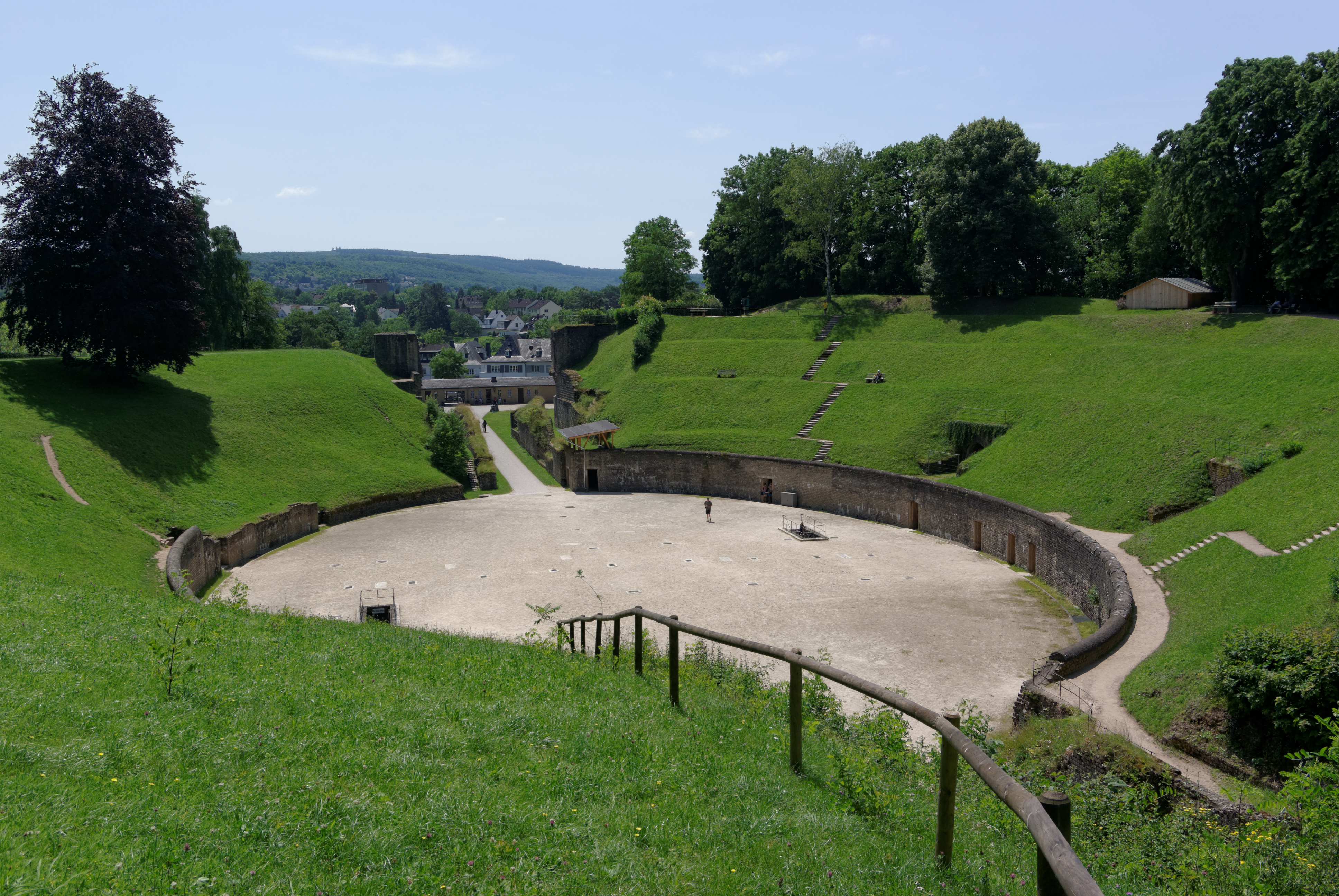 Trier Amphitheater BW 2013-07-08 13-24-21