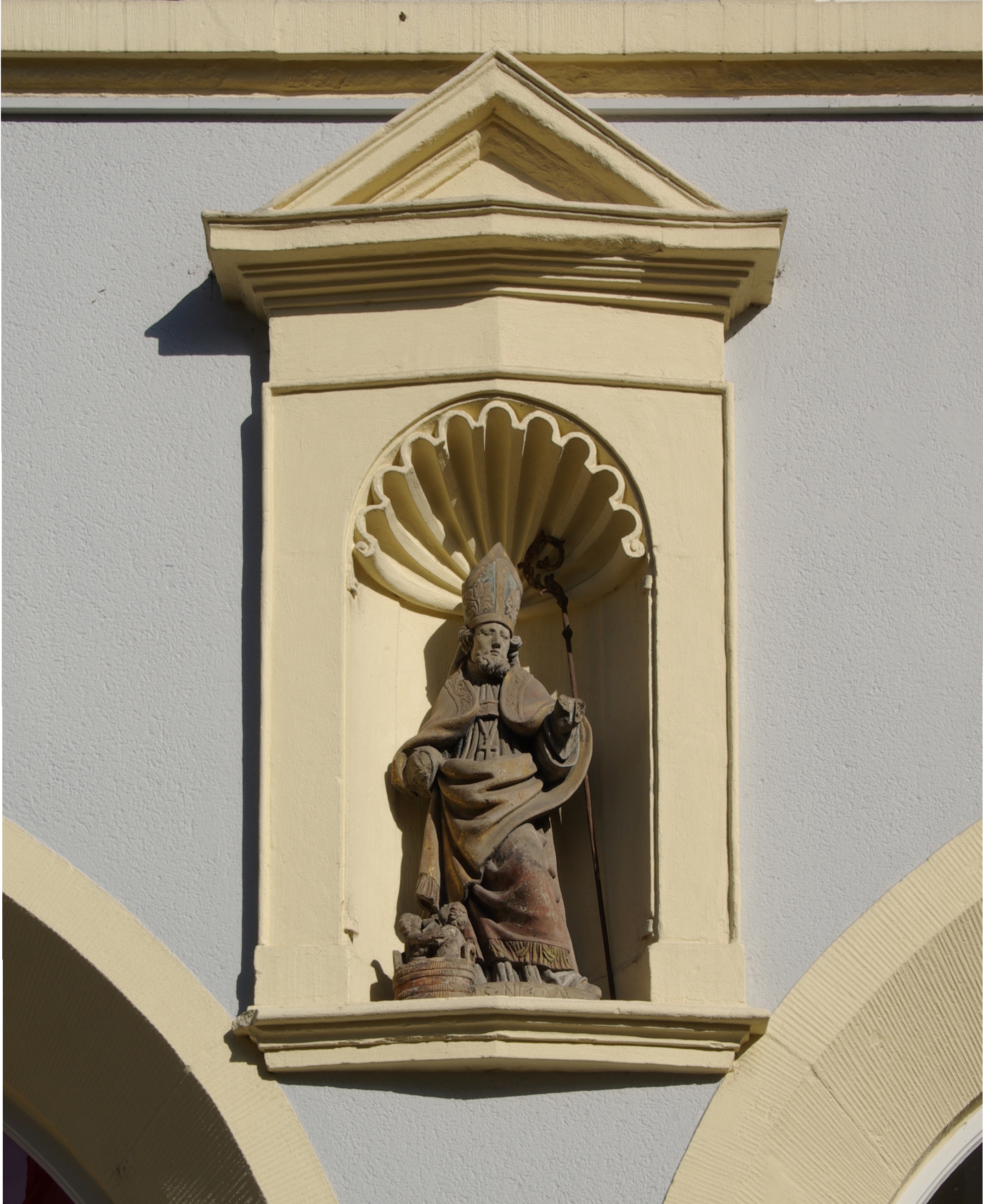 Trier Fleischstraße 40 Statue