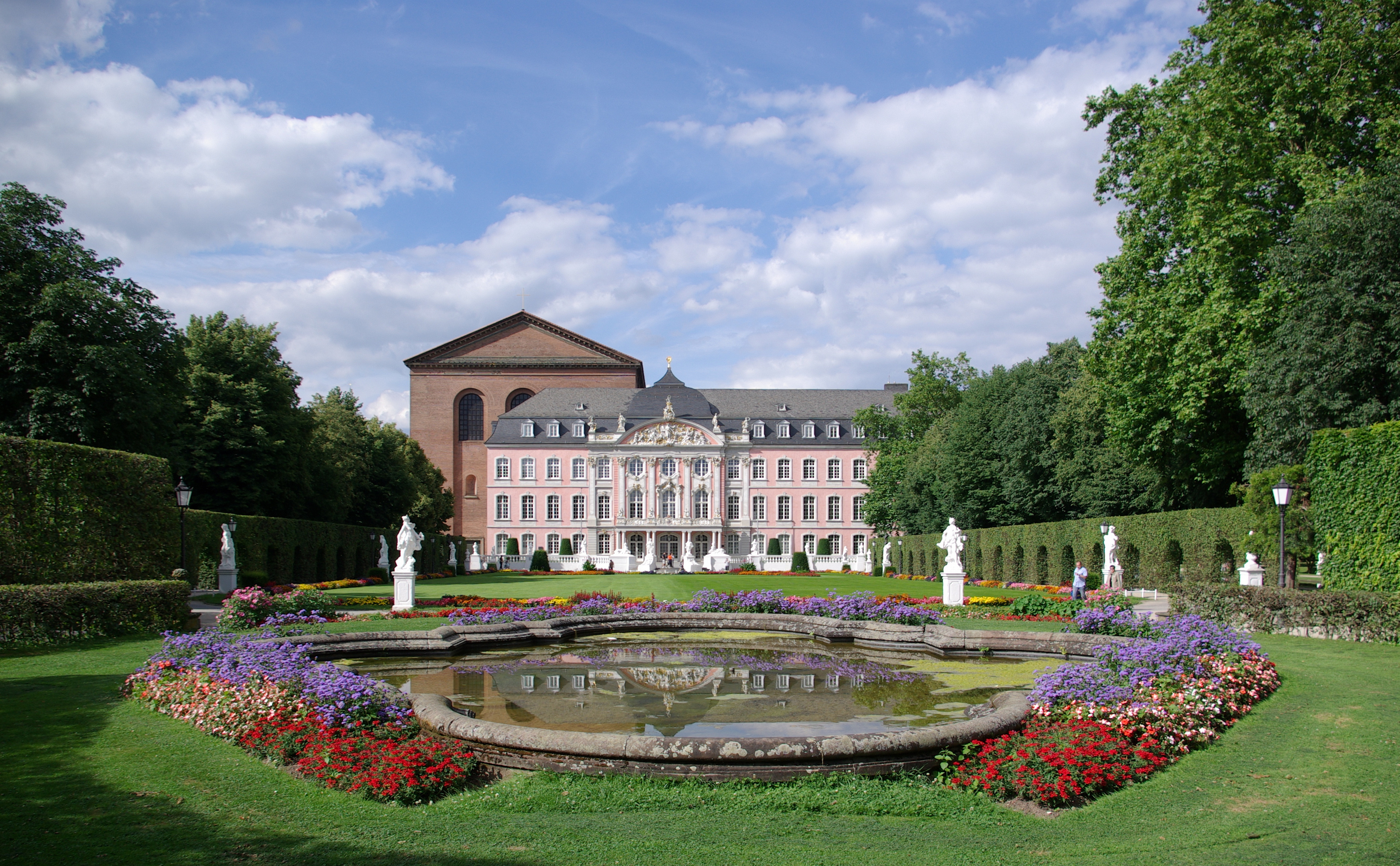 Trier Kurfuerstliches Palais BW 2