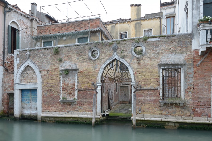 Archi gotici sul Rio Santa Caterina Venezia
